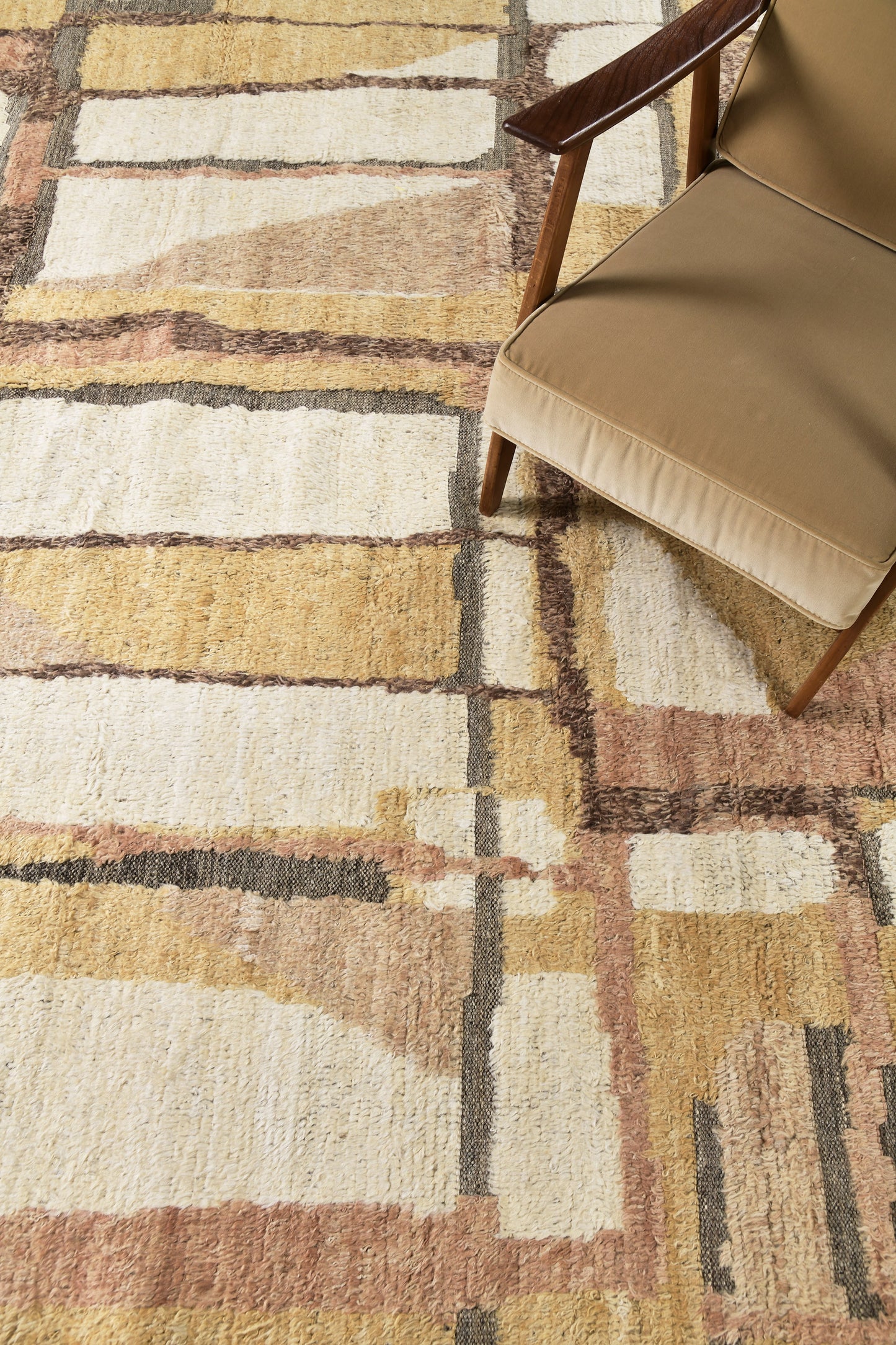 Modern Rug Image 1320 Aziza, Atlas Collection