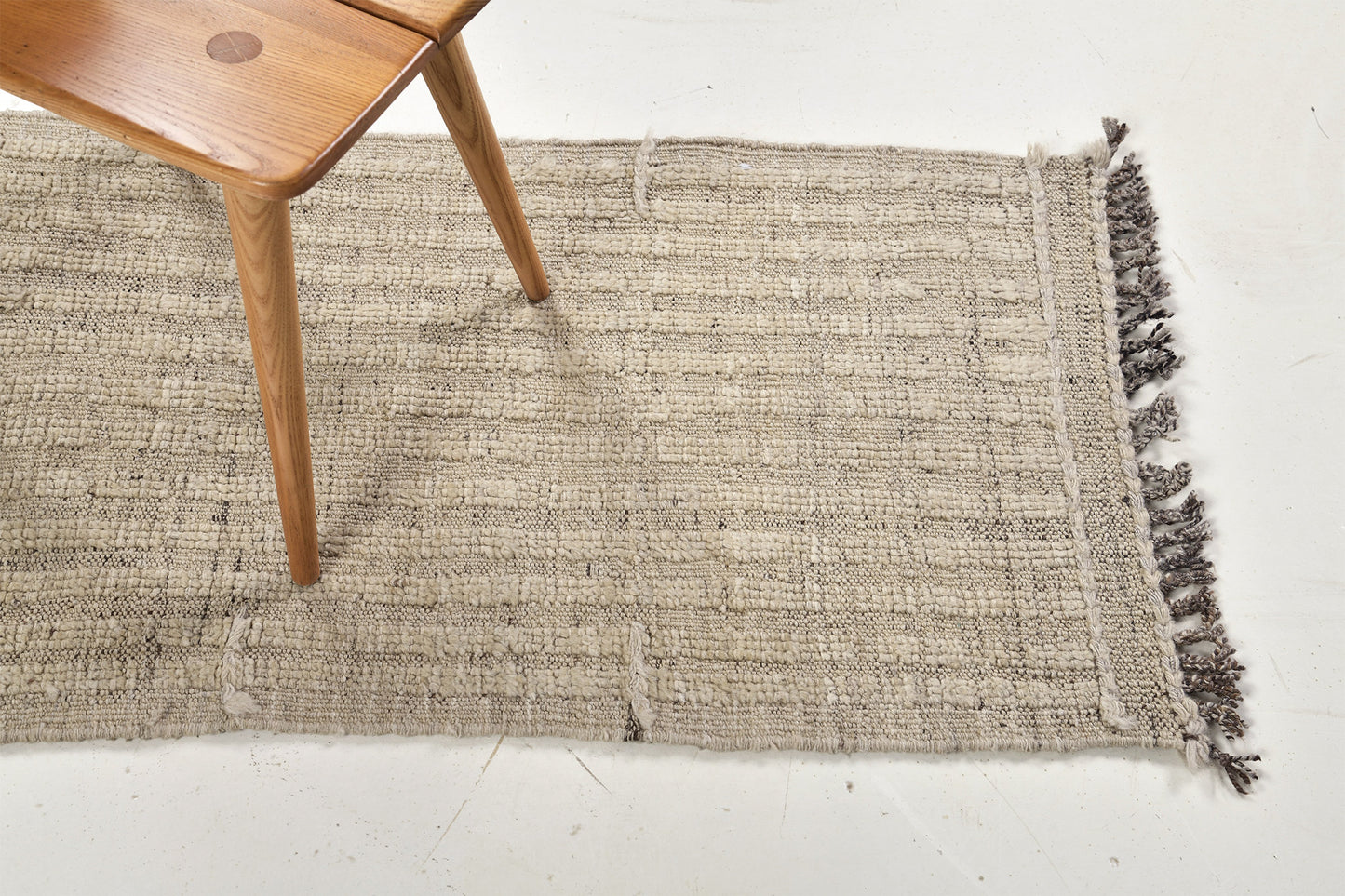 Modern Rug Image 4388 Fohn, Haute Bohemian, Seasons