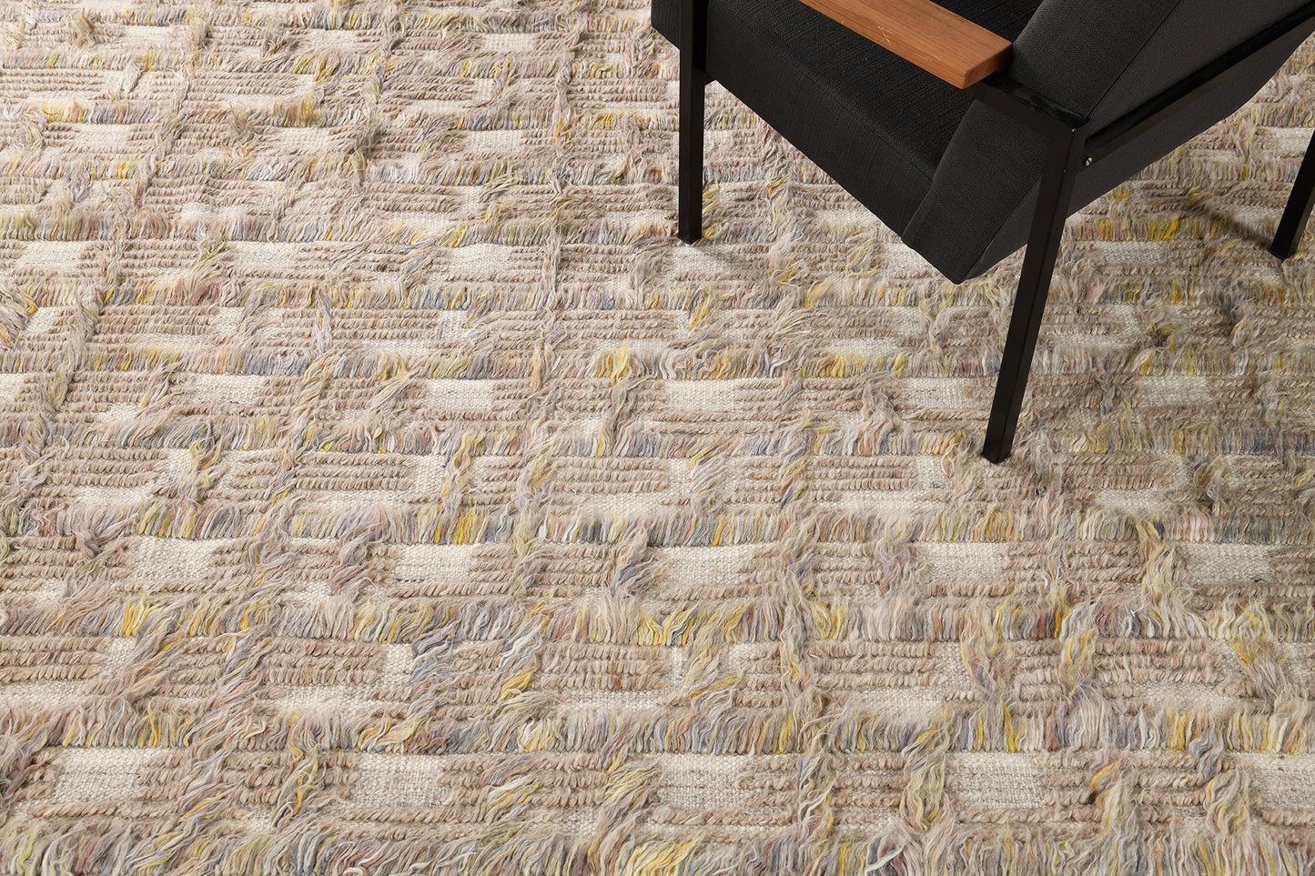 Modern Rug Image 5388 Imana, Sahara Collection