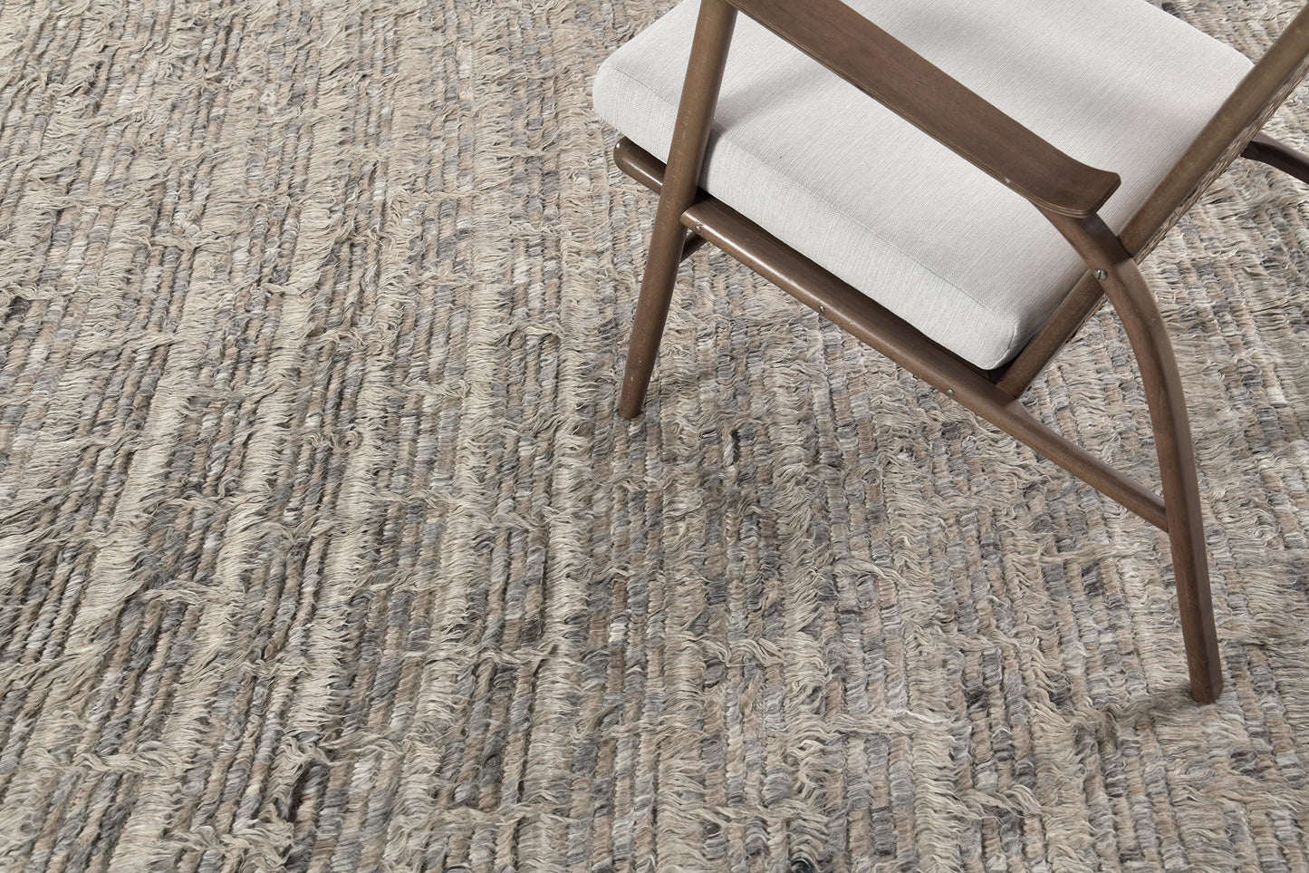 Modern Rug Image 447 Ahina, Sahara Collection