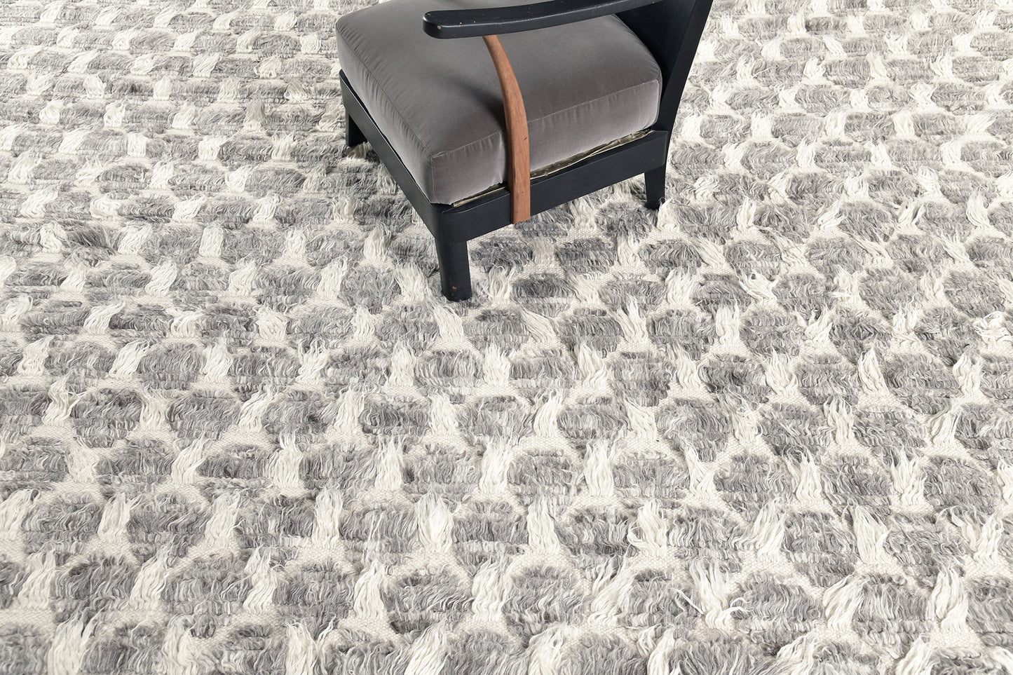Modern Rug Image 8625 Nami, Sahara Collection