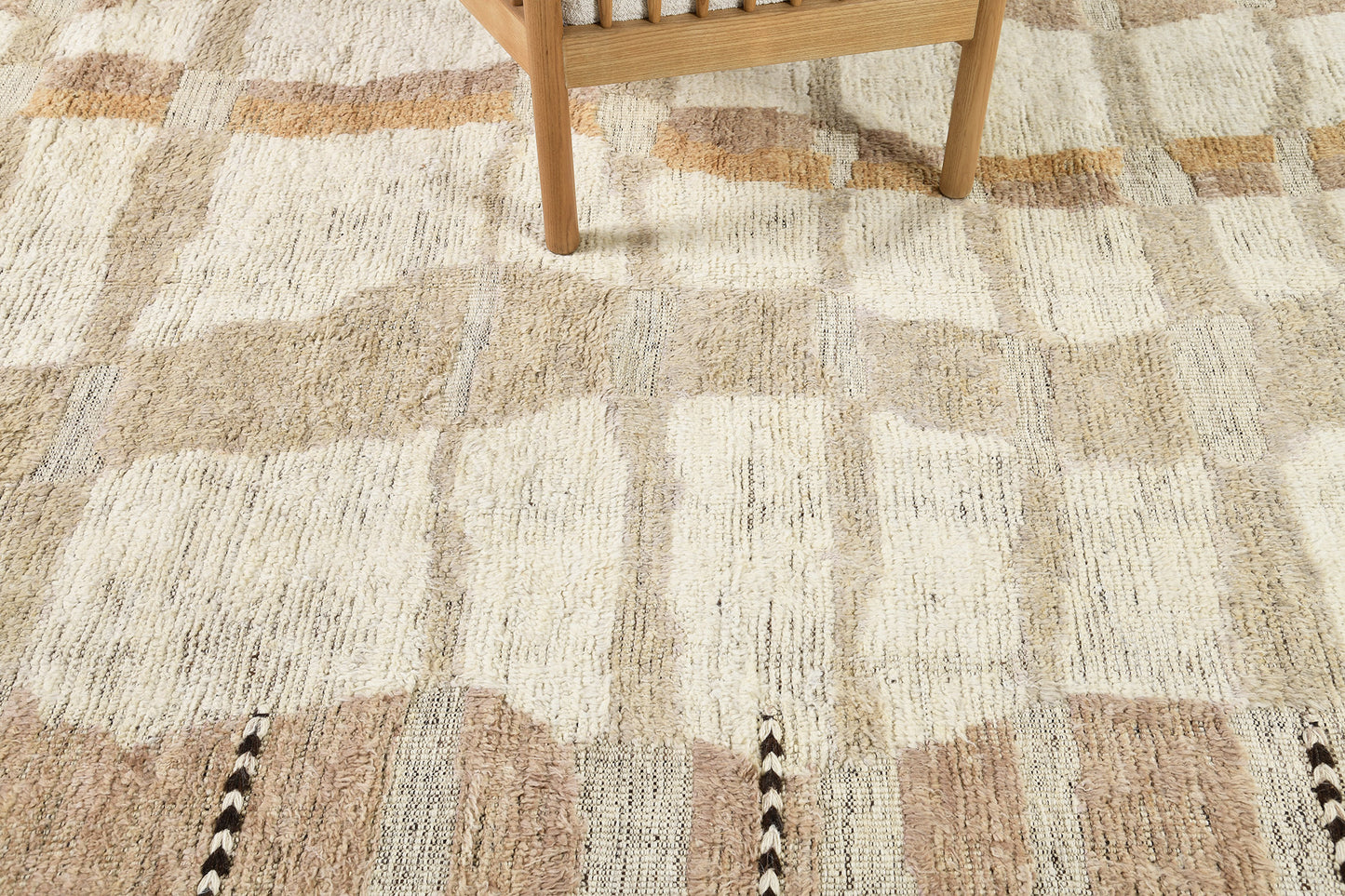 Modern Rug Image 4772 Gley, Atlas Collection