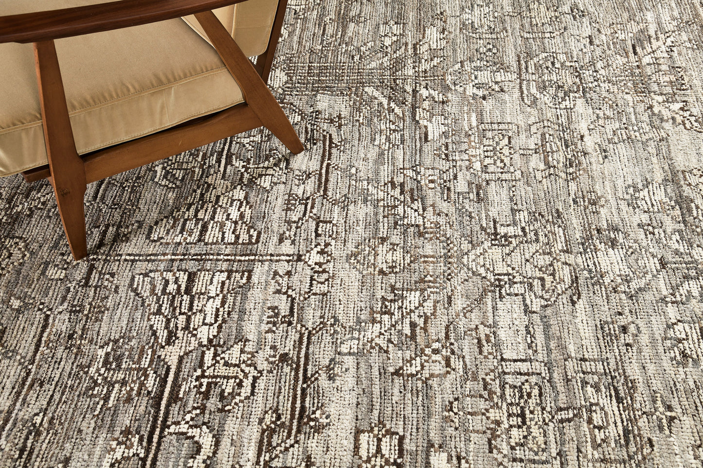 Oushak Revival, Season