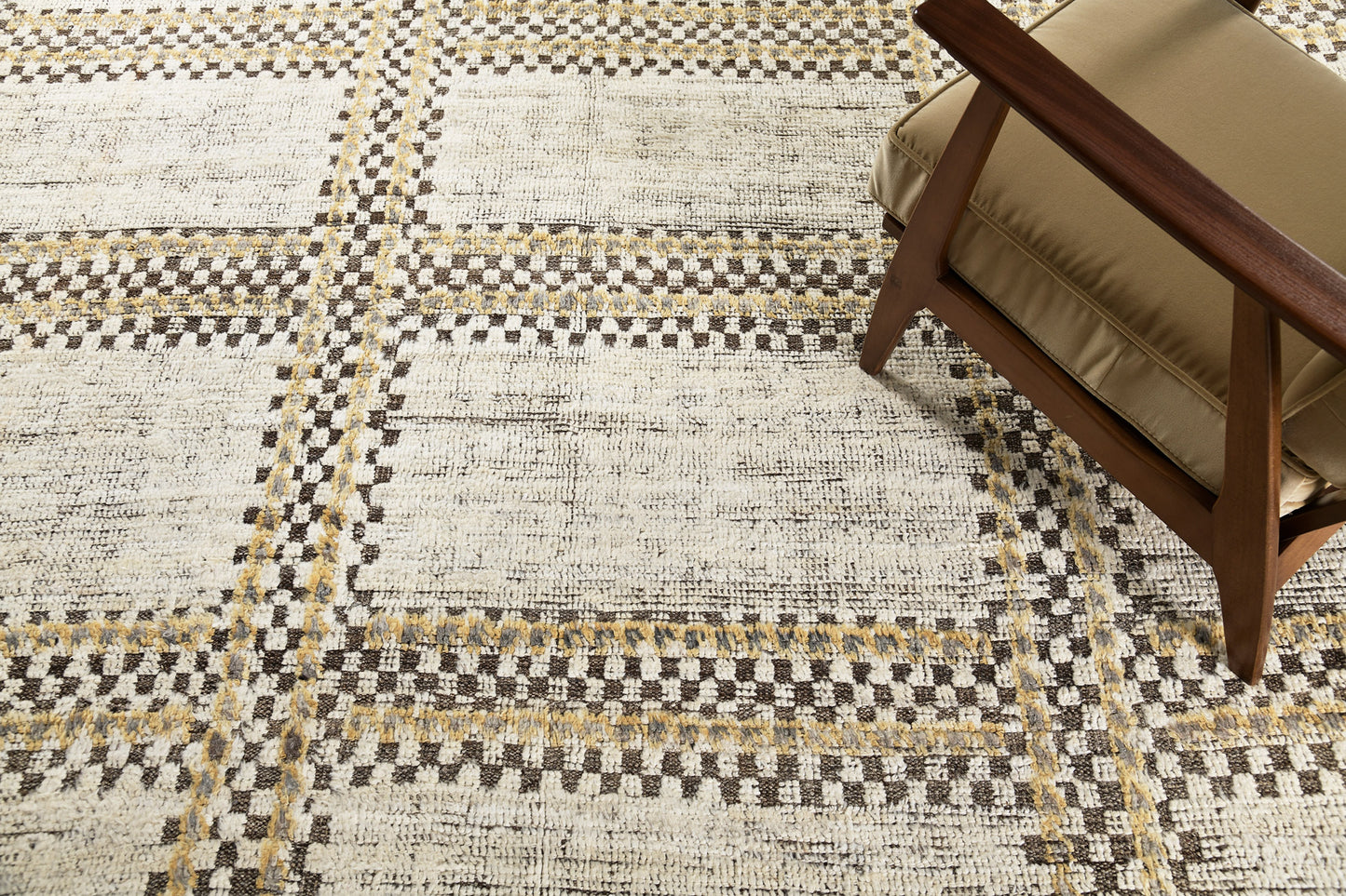 Modern Rug Image 4922 Gundia, Nomad Collection, Seasons