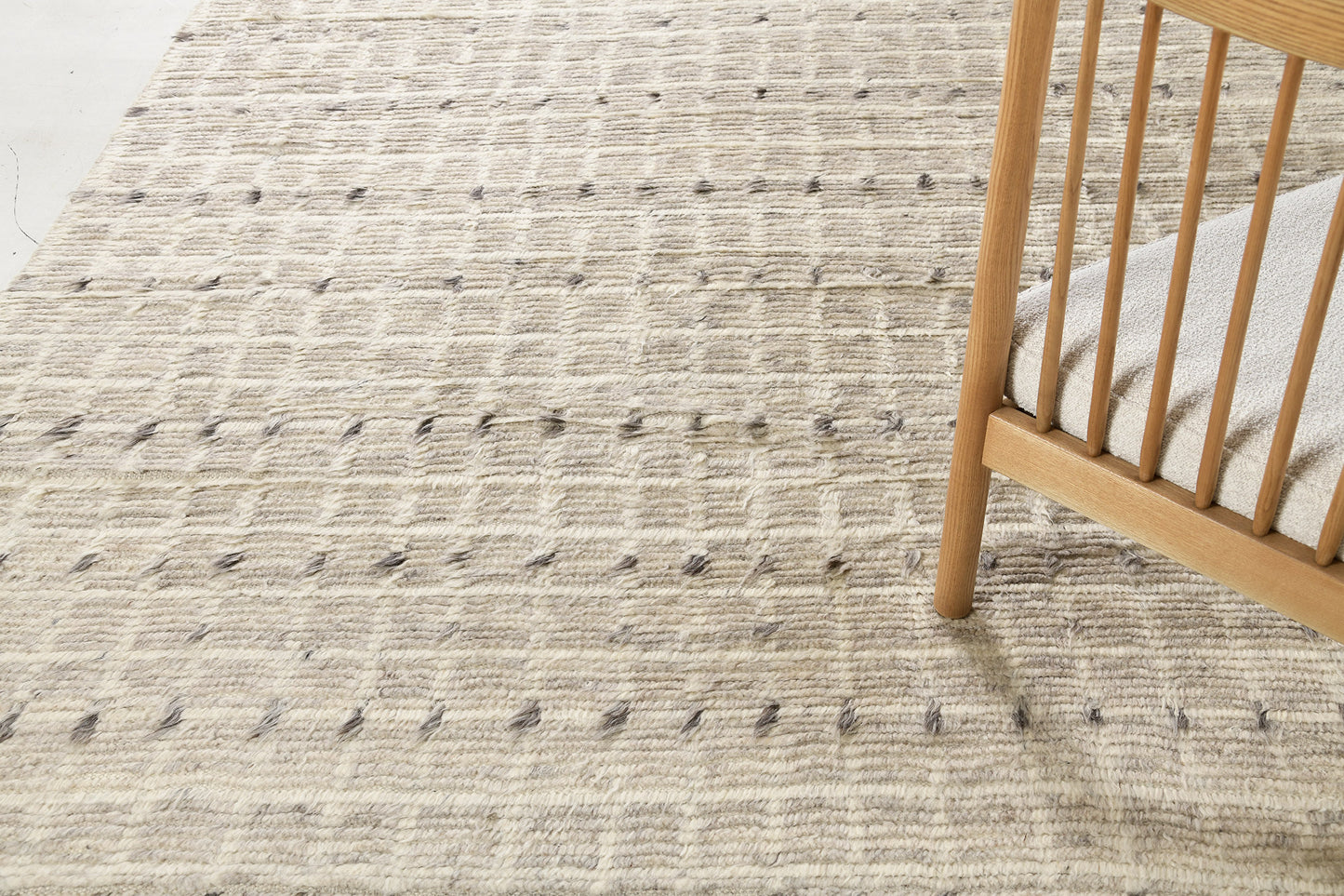 Modern Rug Image 804 Amihan, Sahara Collection 29947