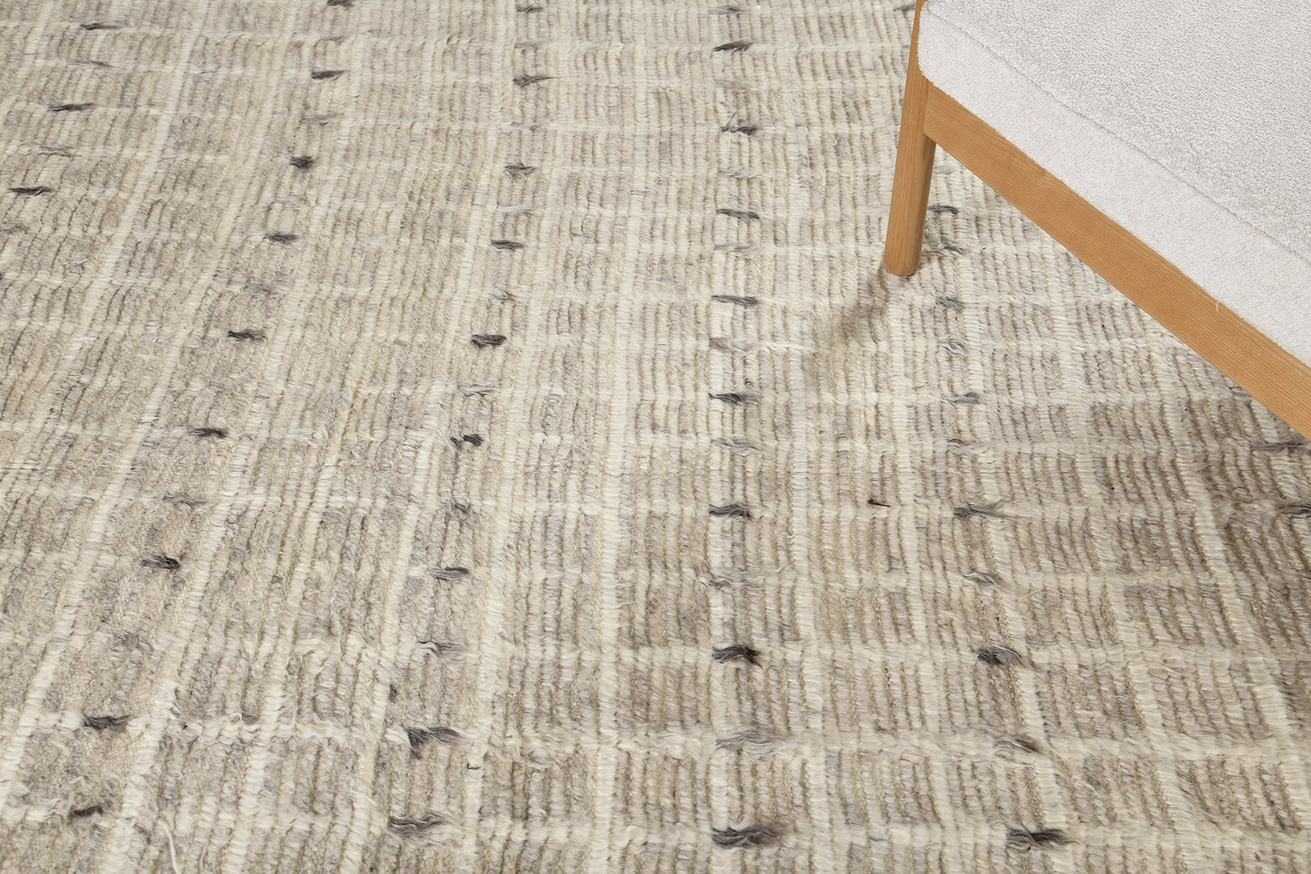 Modern Rug Image 868 Amihan, Sahara Collection