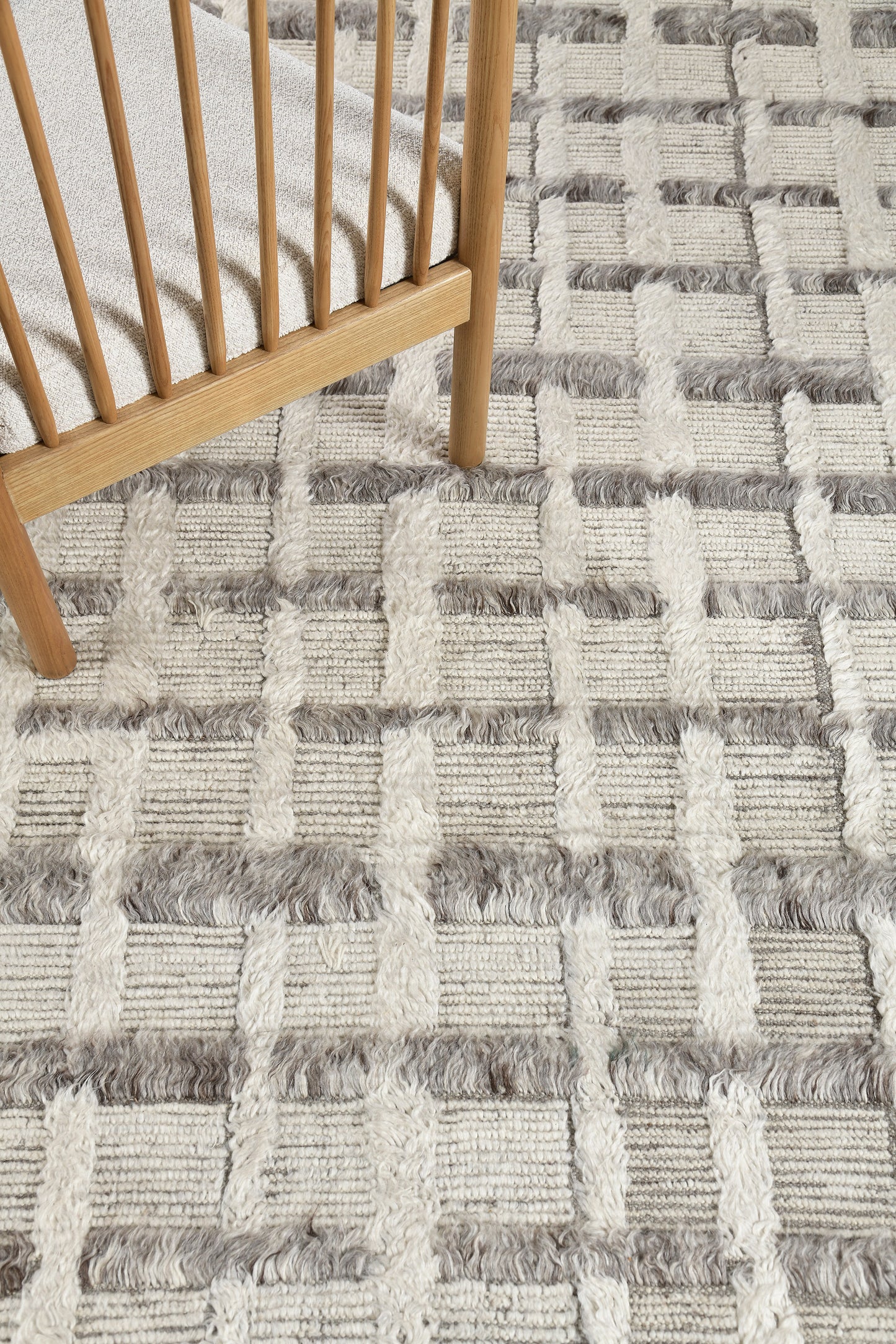 Modern Rug Image 10955 Stork, Sandpiper Collection