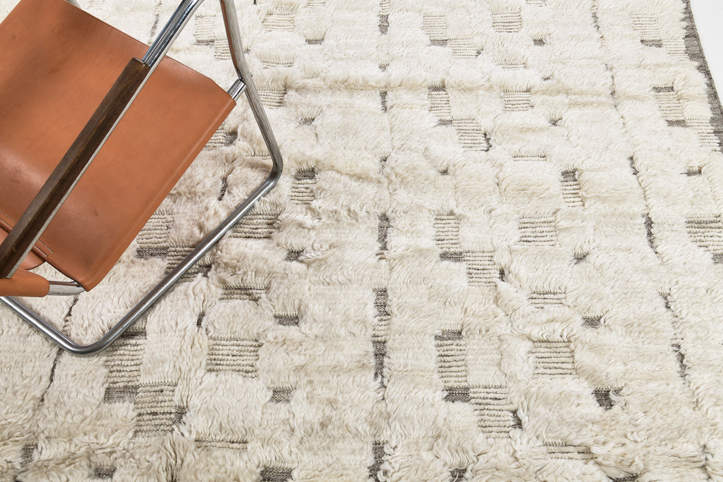 Modern Rug Image 2715 Crane, Sandpiper Collection