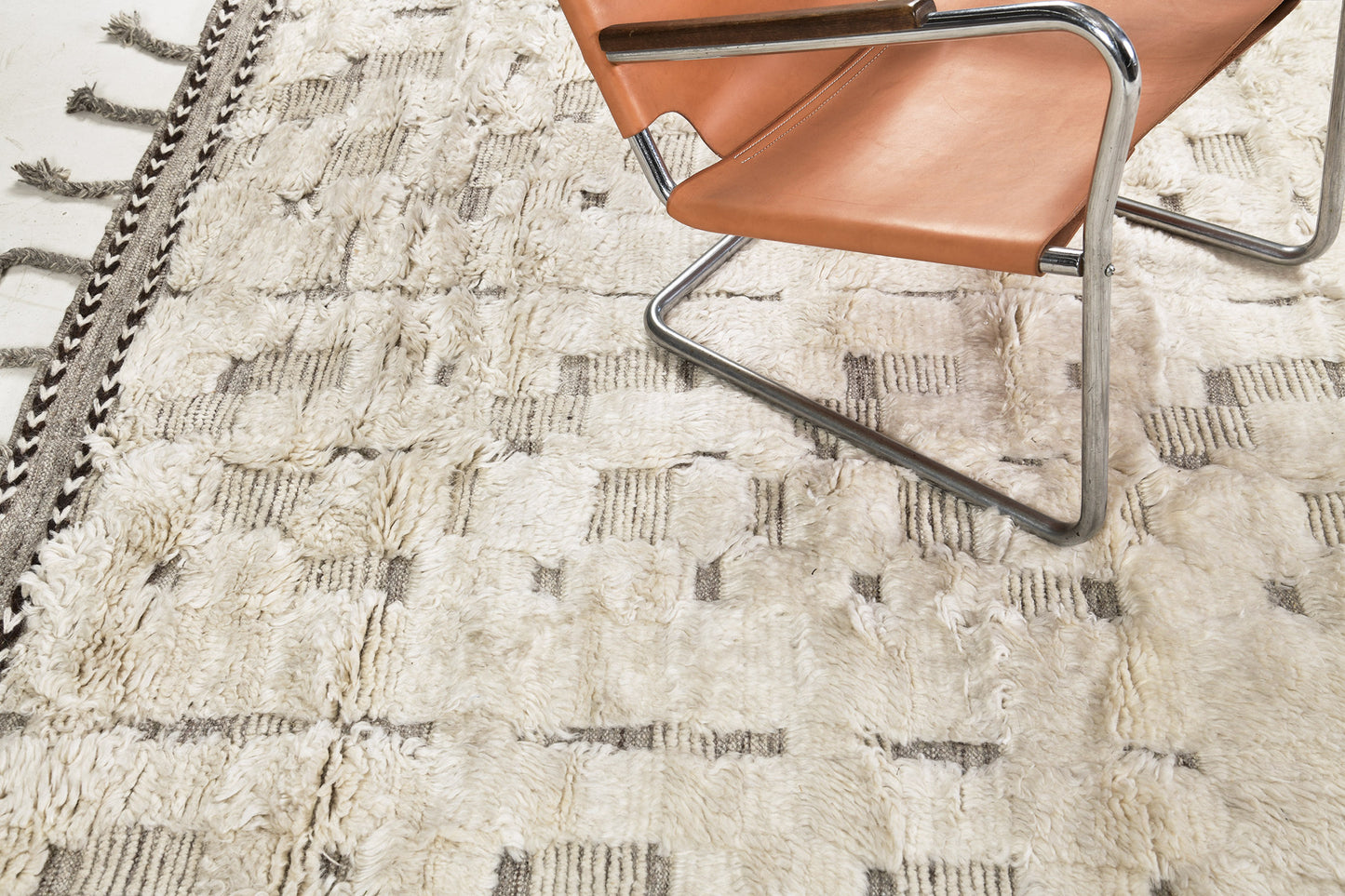 Modern Rug Image 2714 Crane, Sandpiper Collection