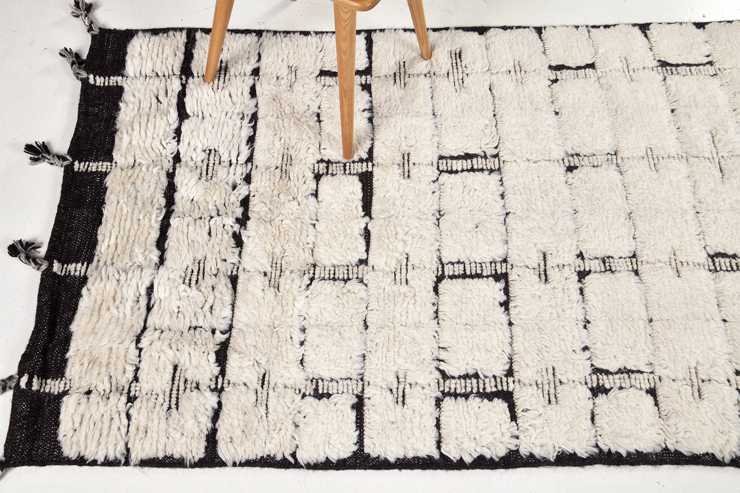 Modern Rug Image 5219 Ibis Runner, Sandpiper Collection