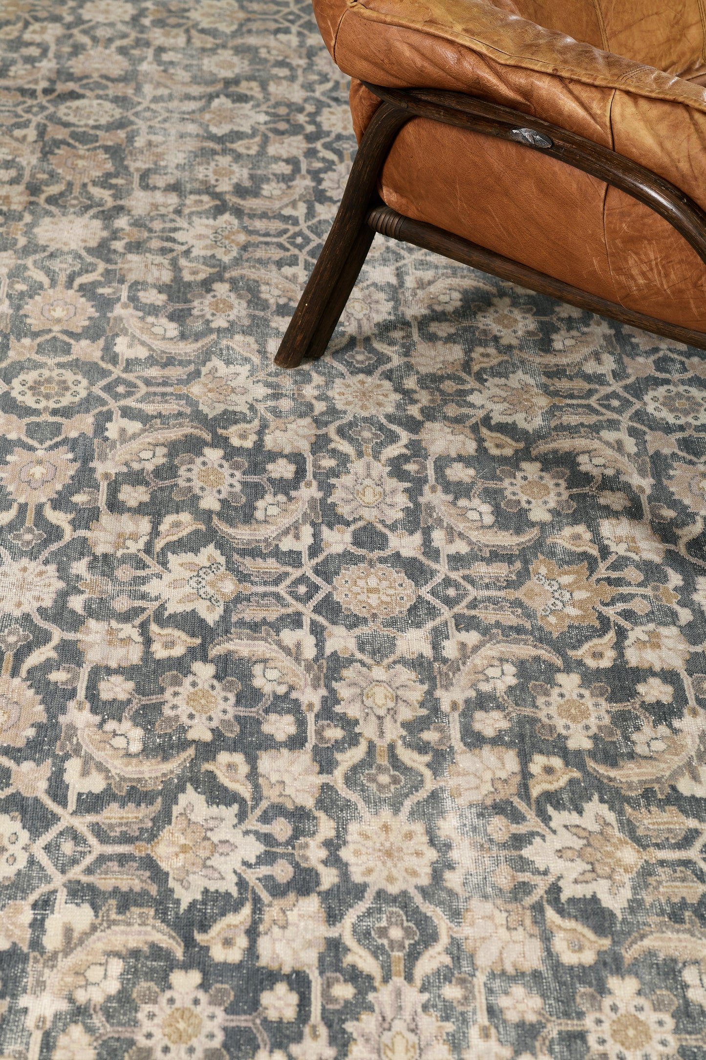 Khosh Hall, Domicile Collection