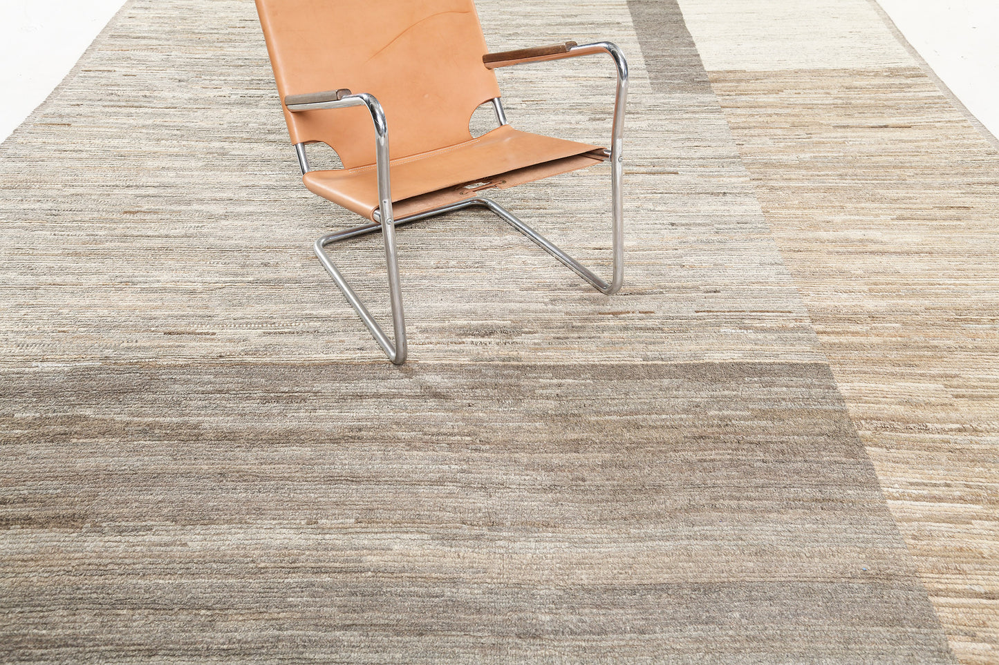 Modern Rug Image 5938 Khazri, Haute Bohemian