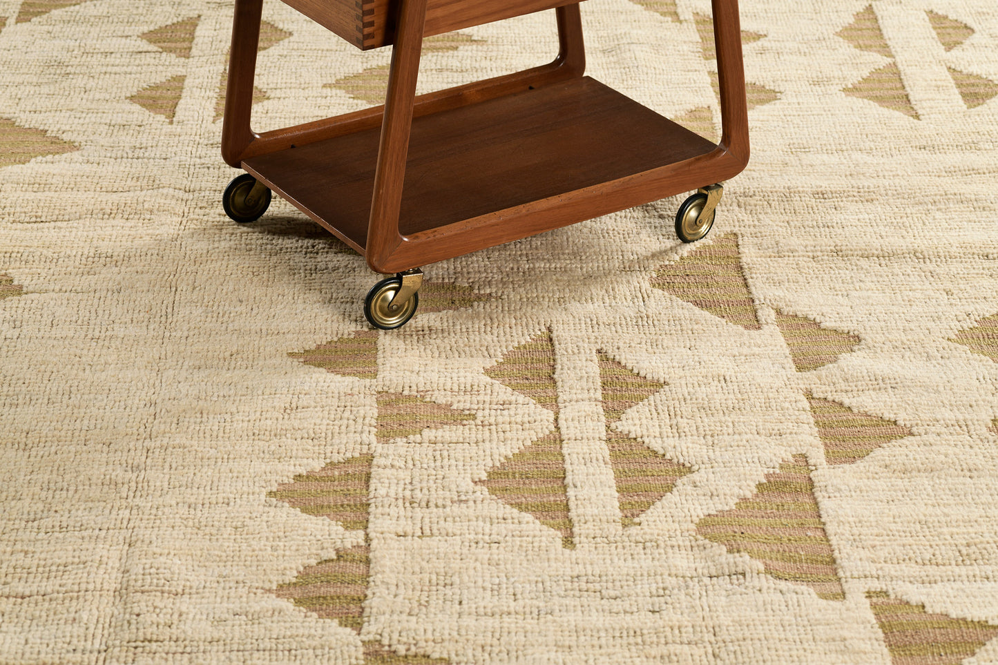 Modern Rug Image 4709 Gimbrala, Haute Bohemian