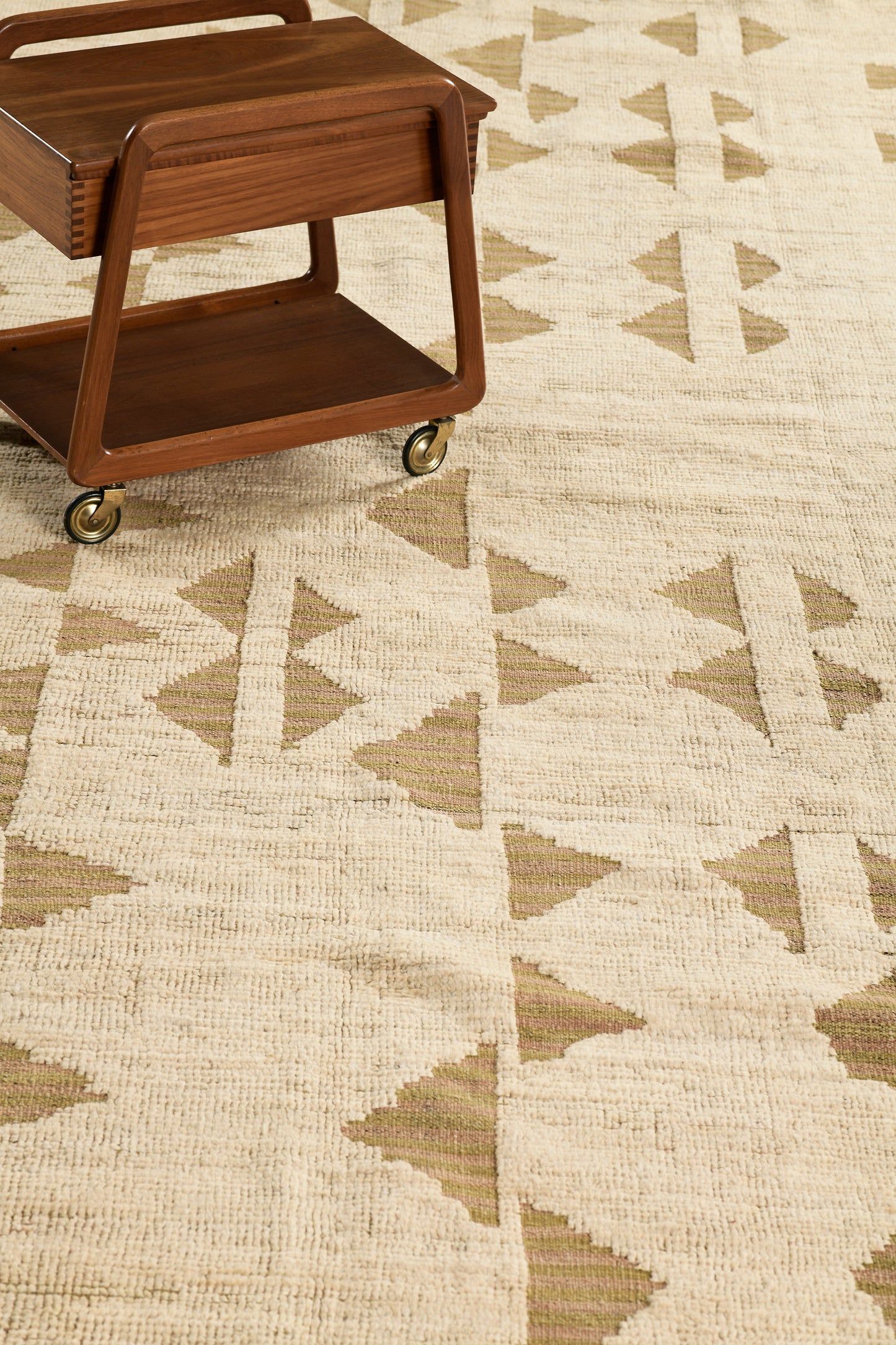 Modern Rug Image 4707 Gimbrala, Haute Bohemian