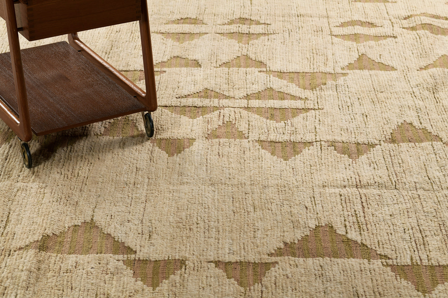 Modern Rug Image 4706 Gimbrala, Haute Bohemian