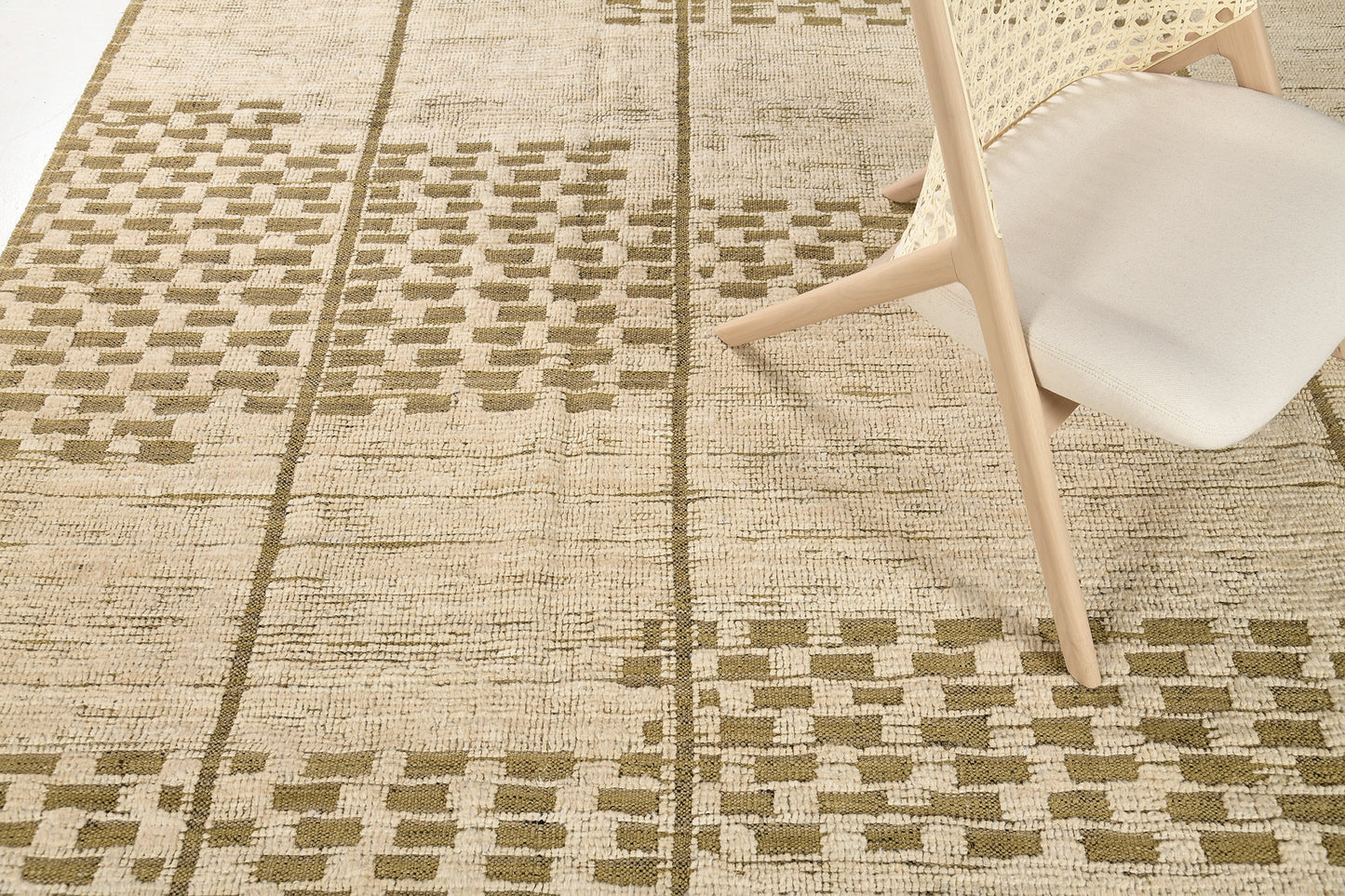 Modern Rug Image 385 Aderfi, Nomad Collection