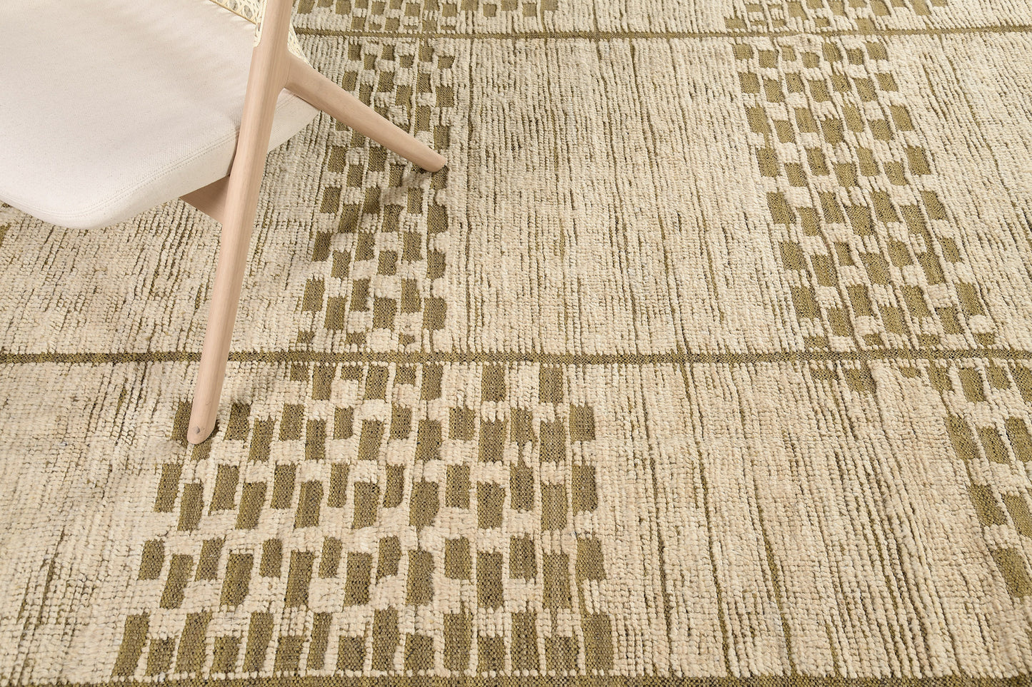 Modern Rug Image 384 Aderfi, Nomad Collection
