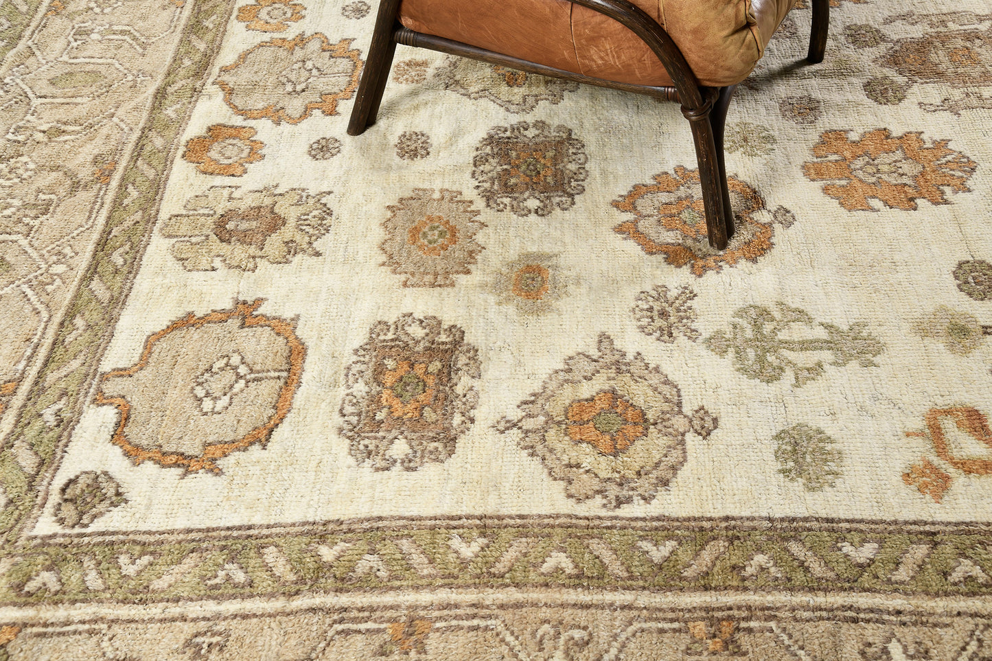 Dunya, Domicile Collection