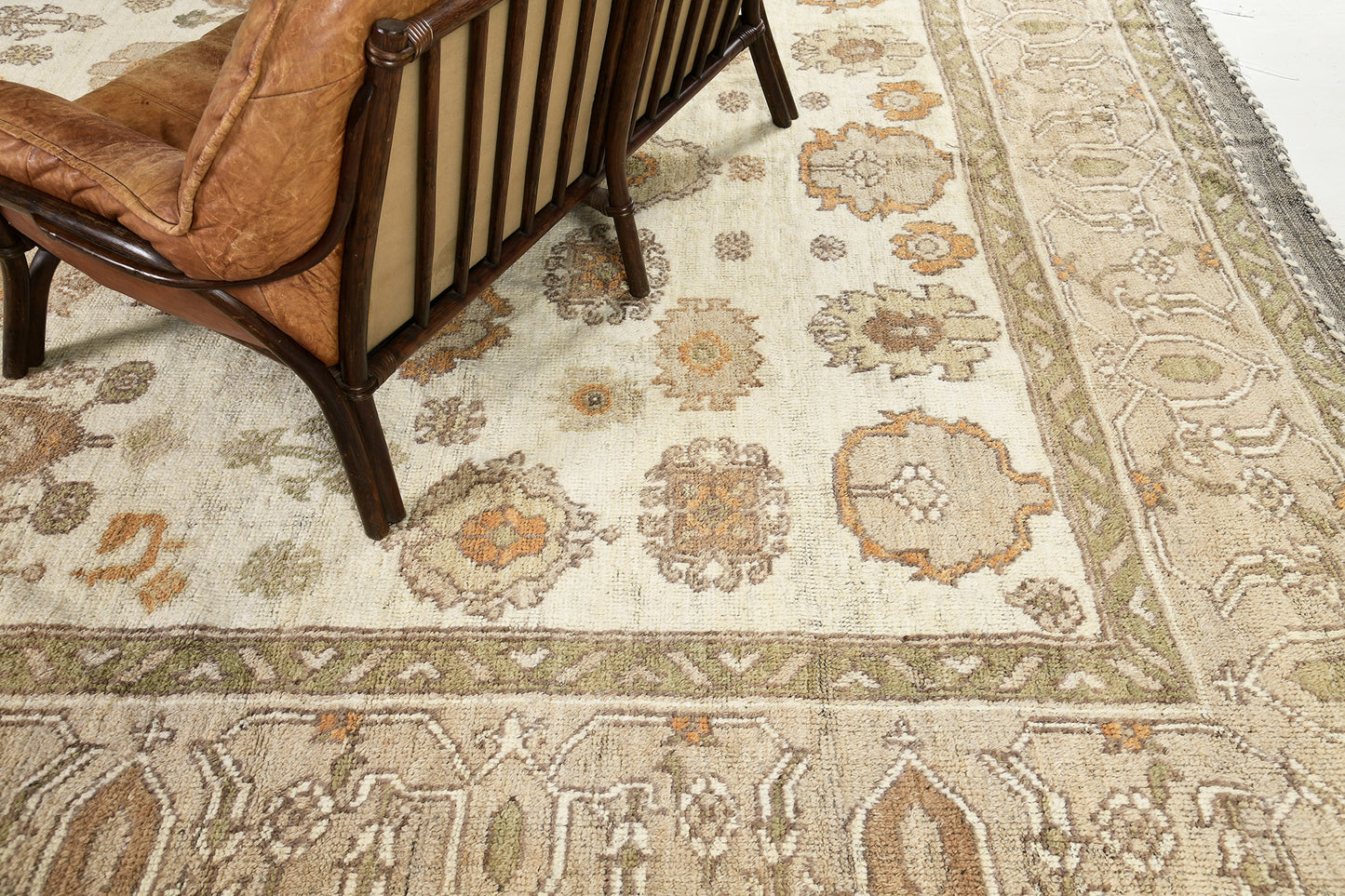 Dunya, Domicile Collection