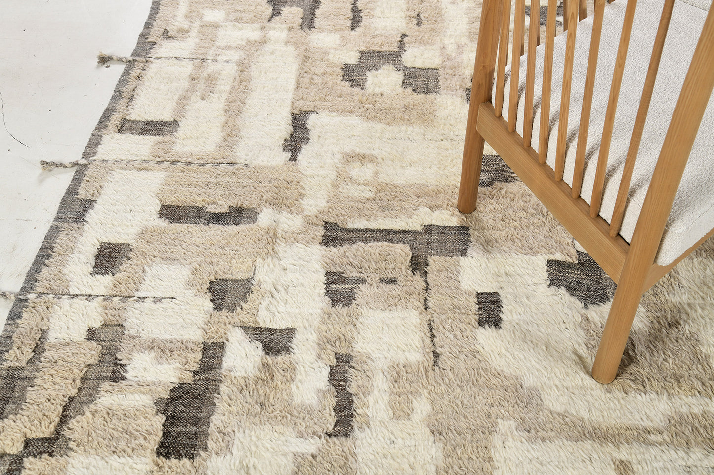 Modern Rug Image 2863 Deverpa, Atlas Collection