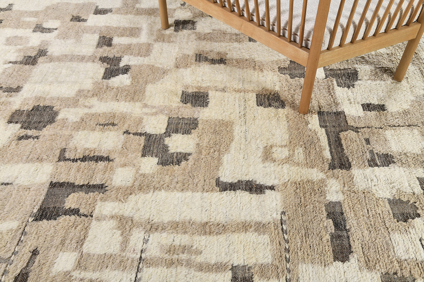 Modern Rug Image 2866 Deverpa, Atlas Collection