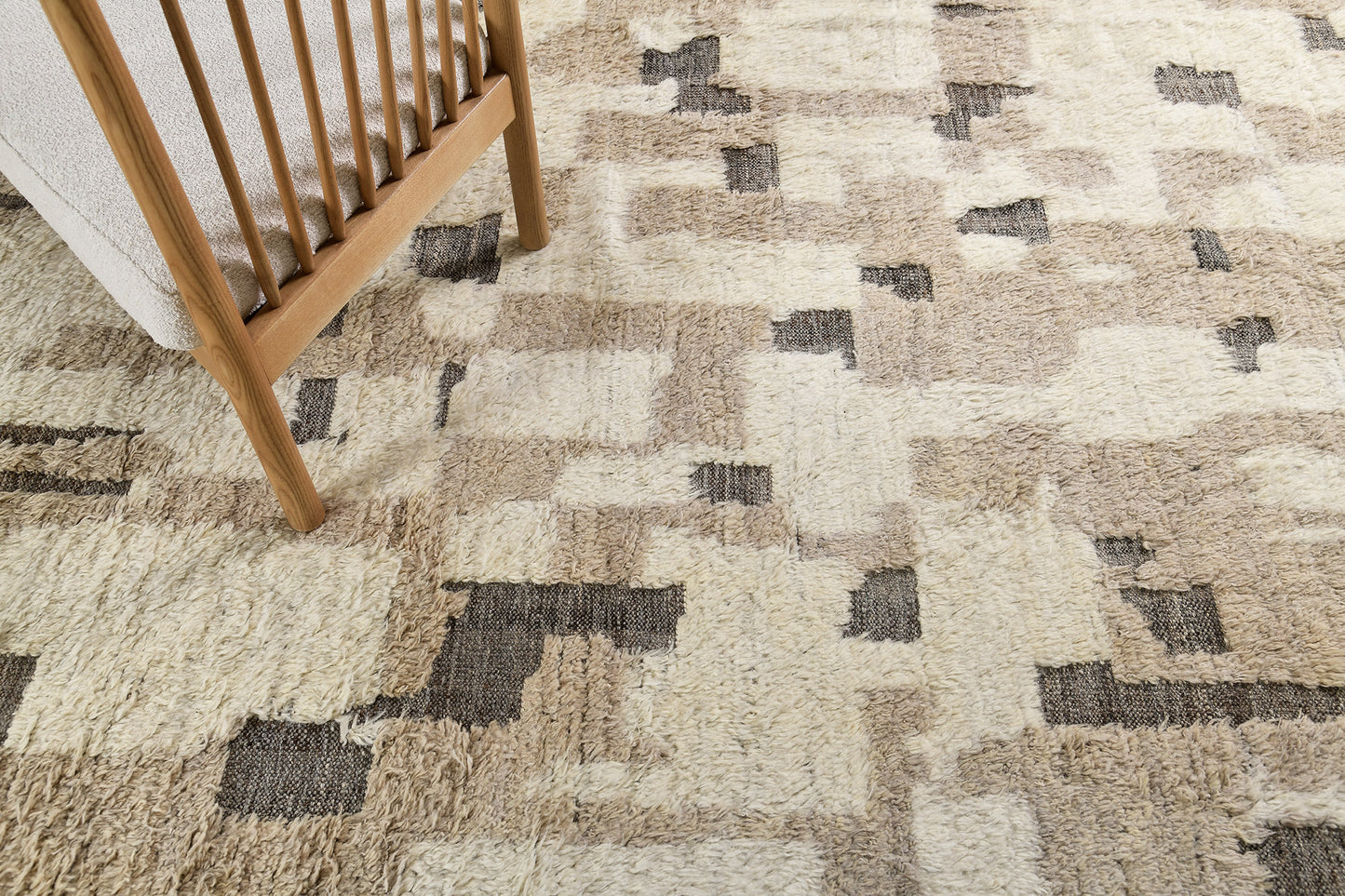 Modern Rug Image 2865 Deverpa, Atlas Collection