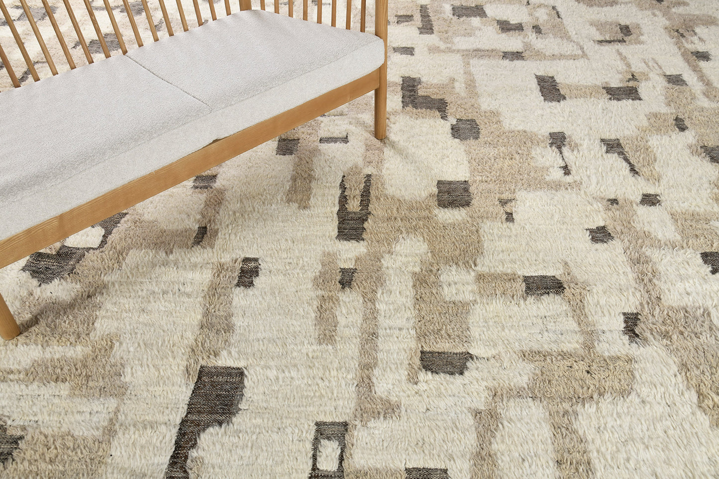 Modern Rug Image 2864 Deverpa, Atlas Collection