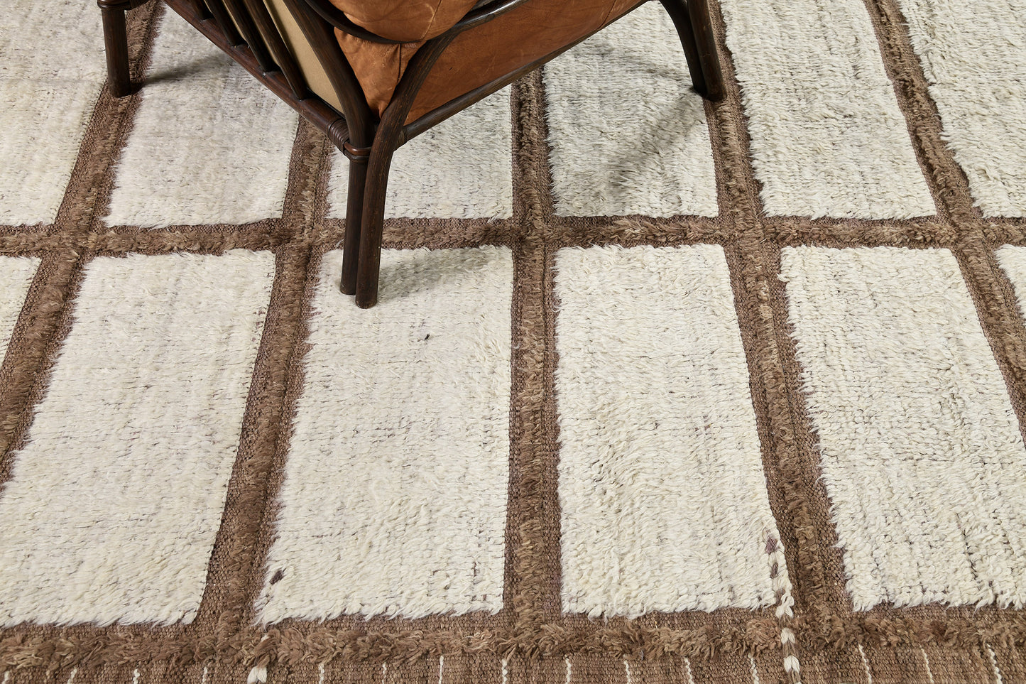 Modern Rug Image 9441 Rababi, Haute Bohemian