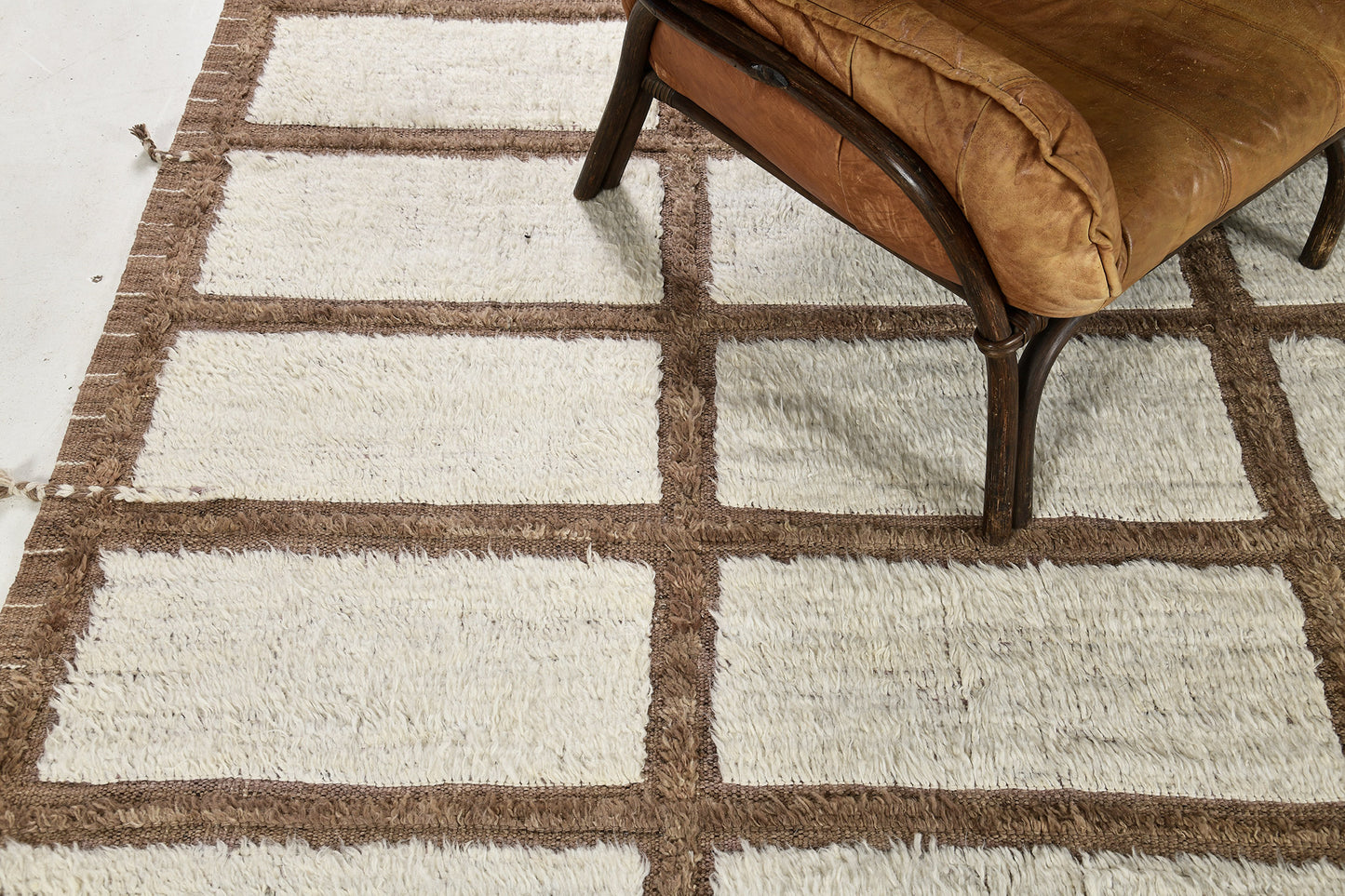Modern Rug Image 9442 Rababi, Haute Bohemian