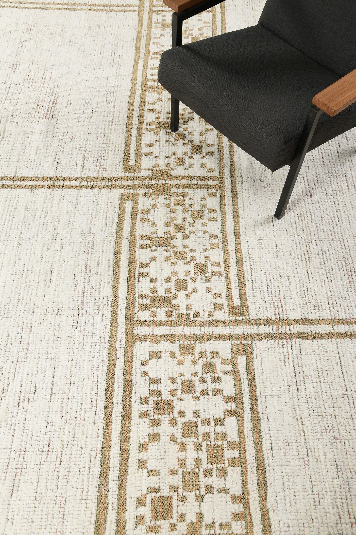 Modern Rug Image 12146 Udad, Nomad Collection