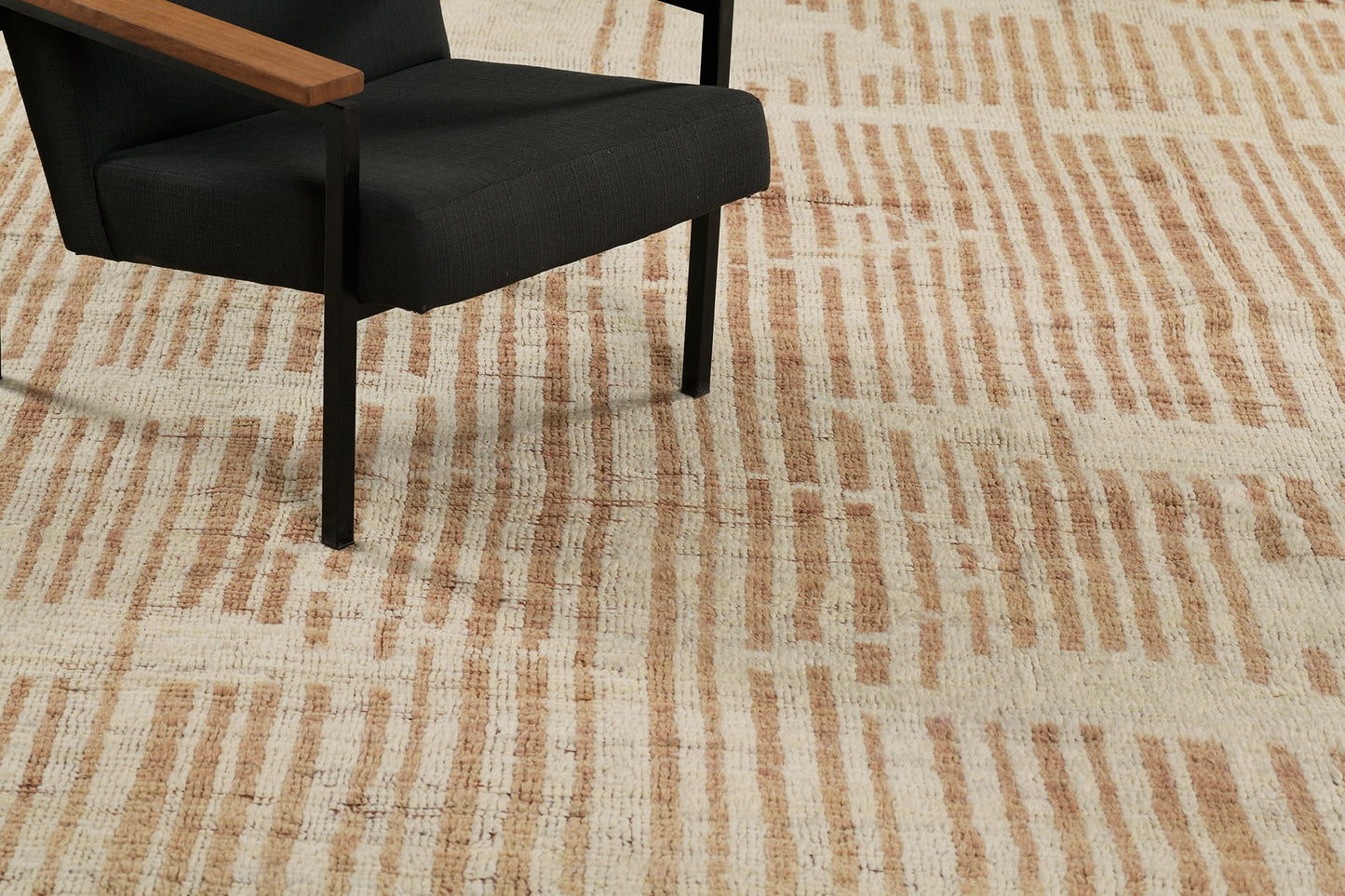 Modern Rug Image 2396 Carcal, Haute Bohemian