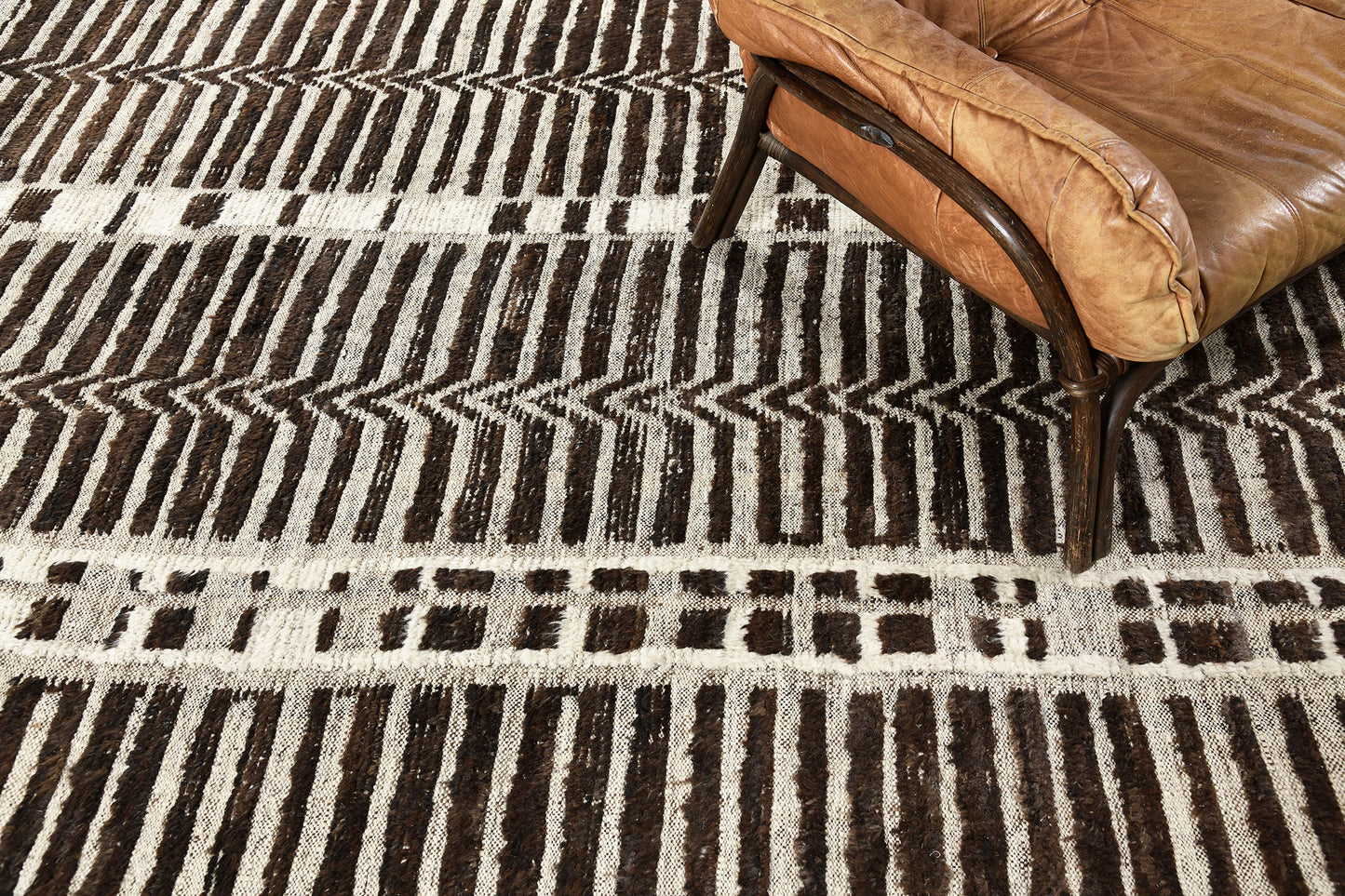 Modern Rug Image 11227 Tala, Atlas Collection Seasons