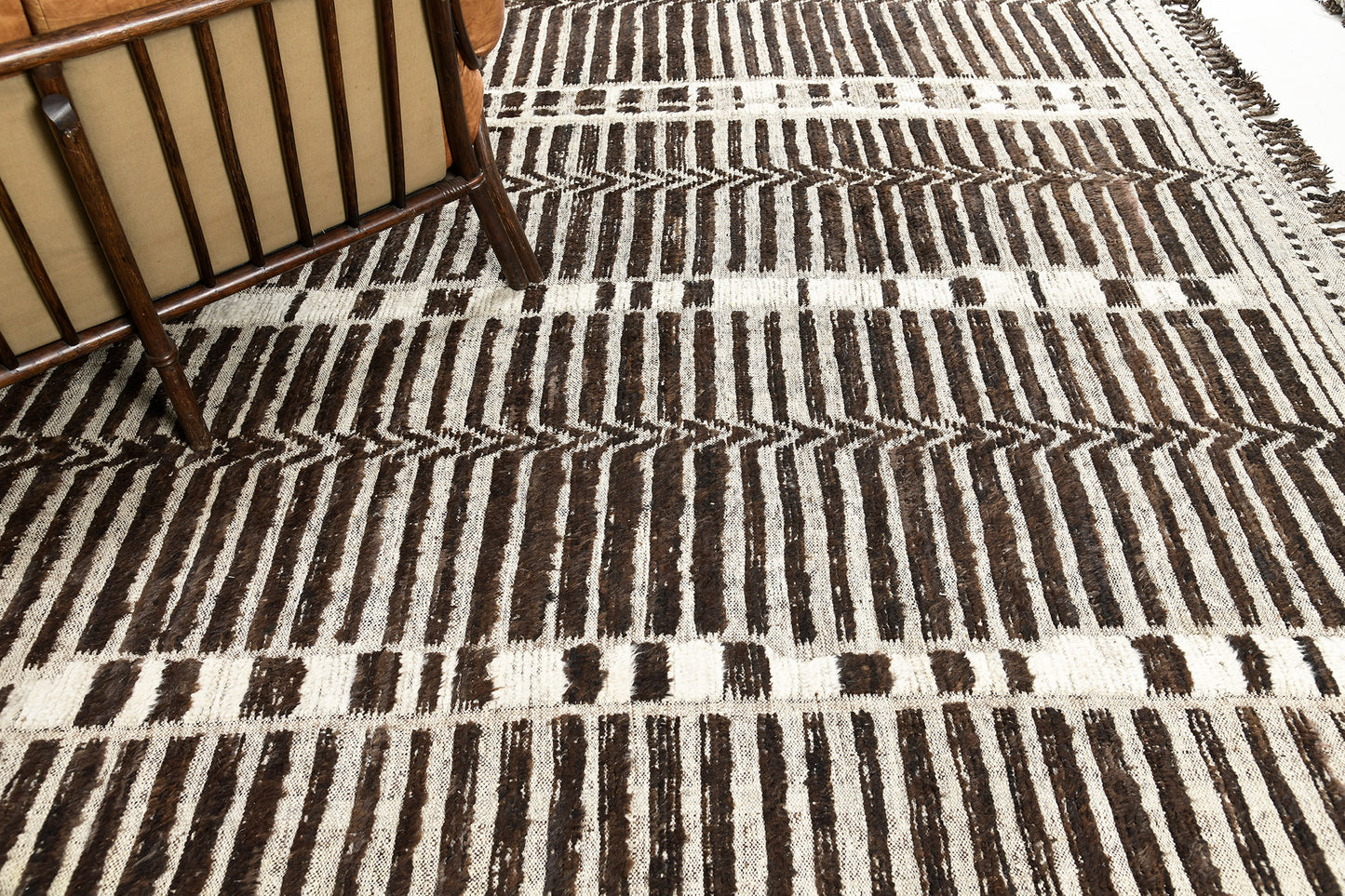 Modern Rug Image 11226 Tala, Atlas Collection Seasons