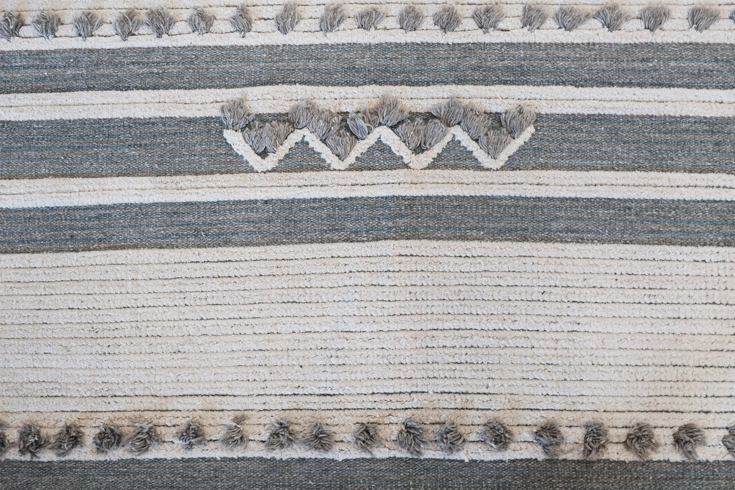Modern Rug Image 1519 Barbera, Nasim Collection