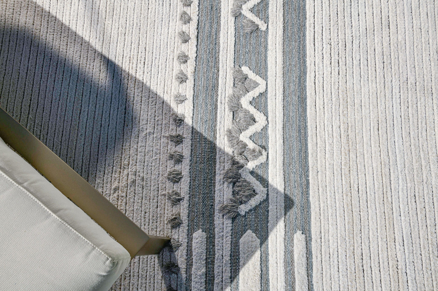 Modern Rug Image 1517 Barbera, Nasim Collection