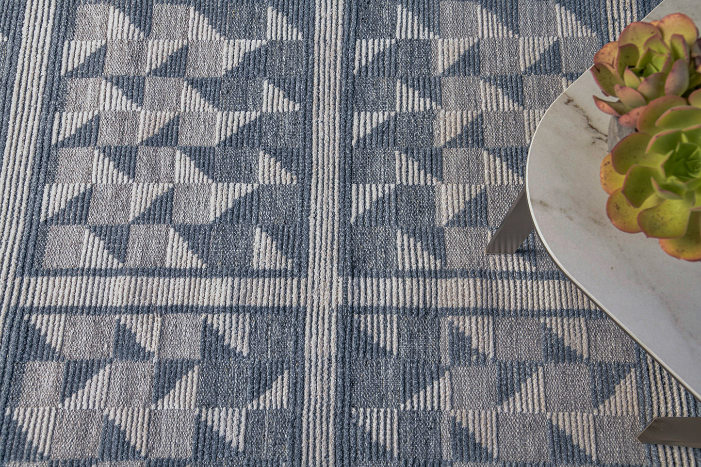 Modern Rug Image 4486 Franc, Nasim Collection
