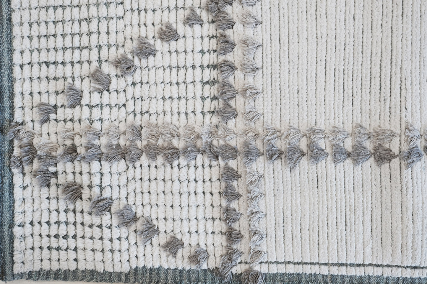 Modern Rug Image 12283 Valdepena, Nasim Collection