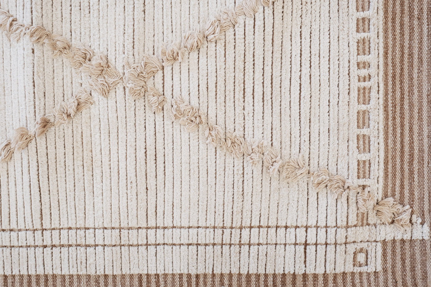 Modern Rug Image 9813 Sangiovese, Nasim Collection