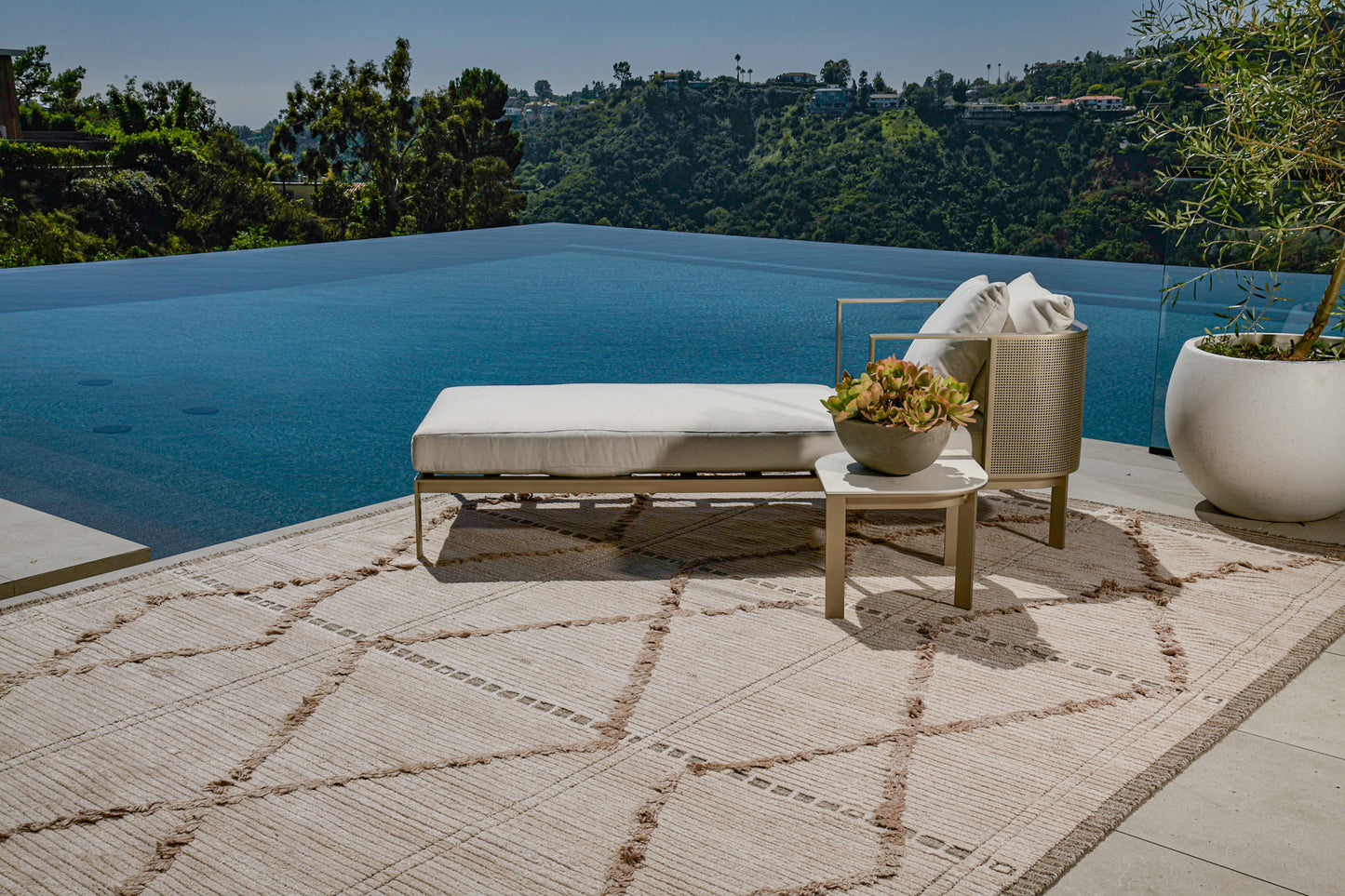 Modern Rug Image 9816 Sangiovese, Nasim Collection