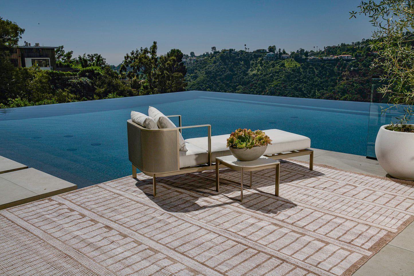 Modern Rug Image 8896 Nebbiolo, Nasim Collection