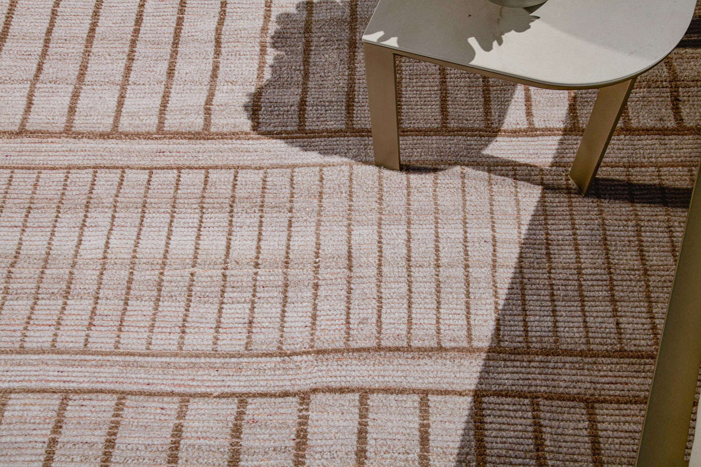 Modern Rug Image 8897 Nebbiolo, Nasim Collection