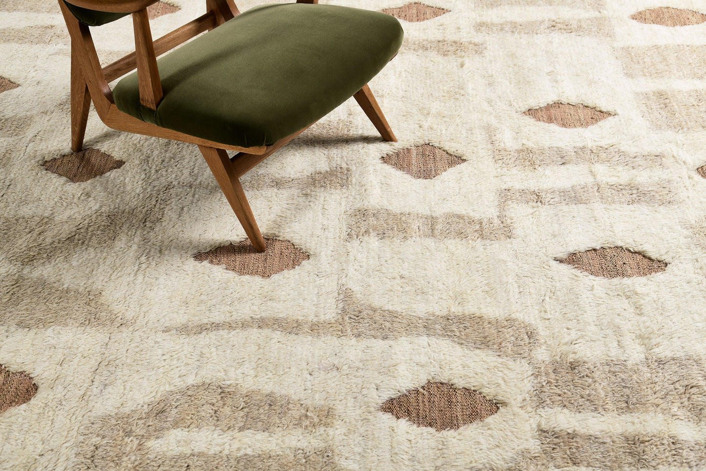 Modern Rug Image 4132 Fengfeng, Haute Bohemian