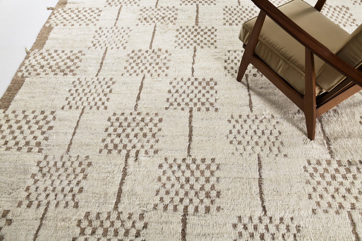 Modern Rug Image 5457 Imlil, Haute Bohemian Collection