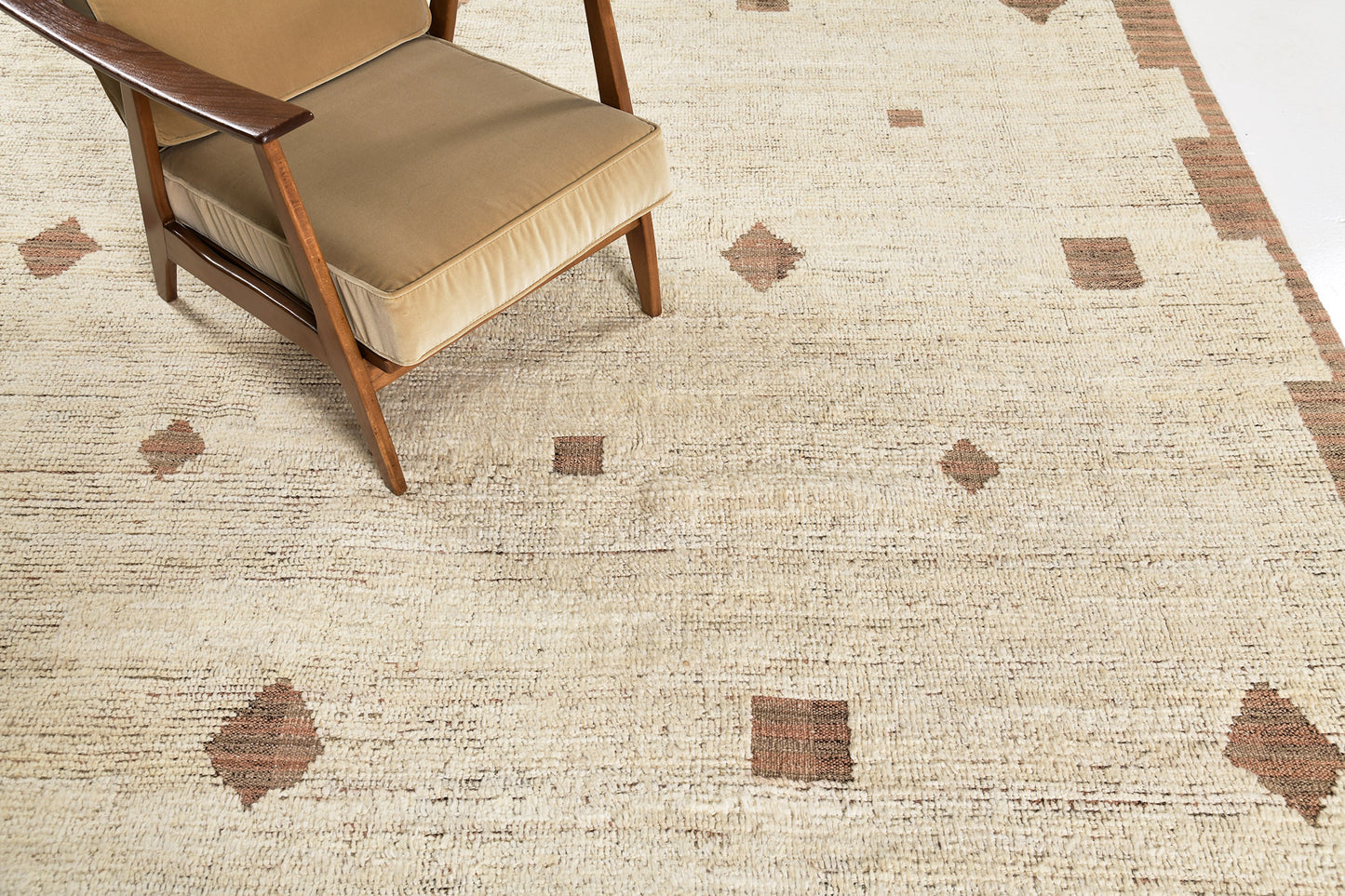 Modern Rug Image 2549 Charbagh, Nomad Collection