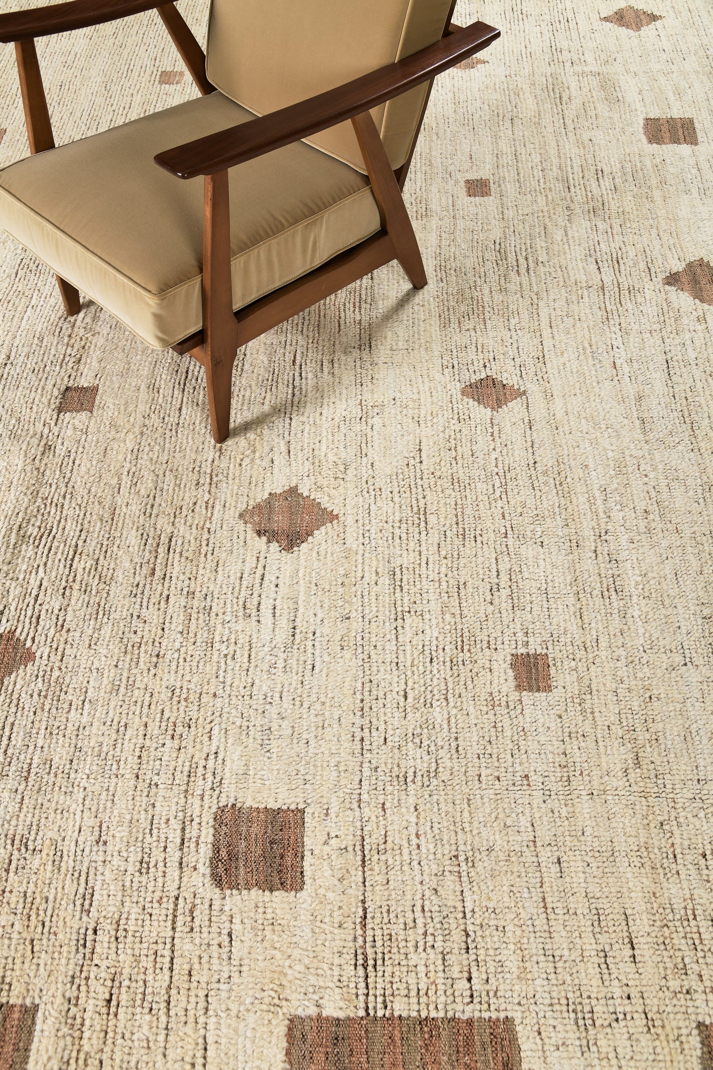 Modern Rug Image 2516 Charbagh, Nomad Collection