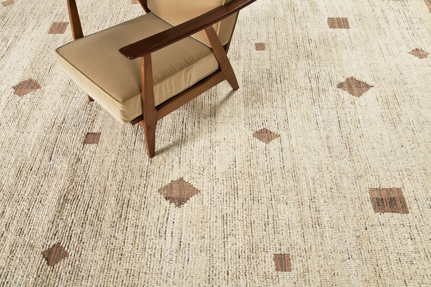 Modern Rug Image 2560 Charbagh, Nomad Collection