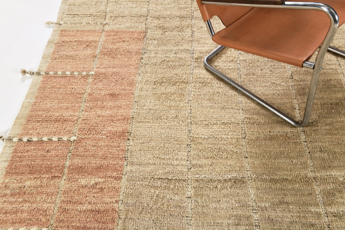 Modern Rug Image 5942 Khazri, Haute Bohemian Collection