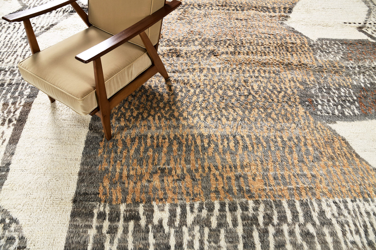 Modern Rug Image 4933 Habous, Atlas Collection