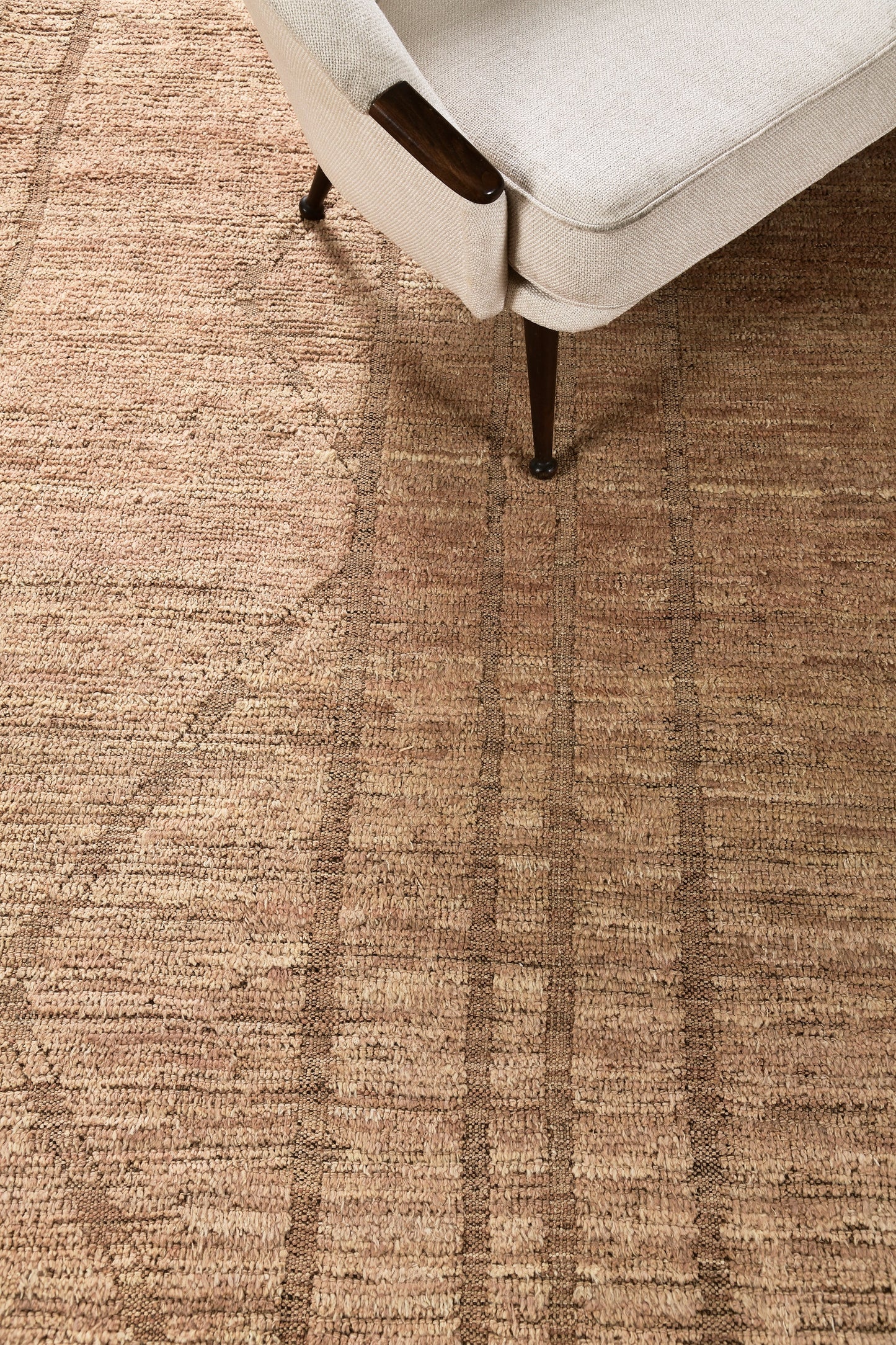 Modern Rug Image 14152 Zidan, Nomad Collection