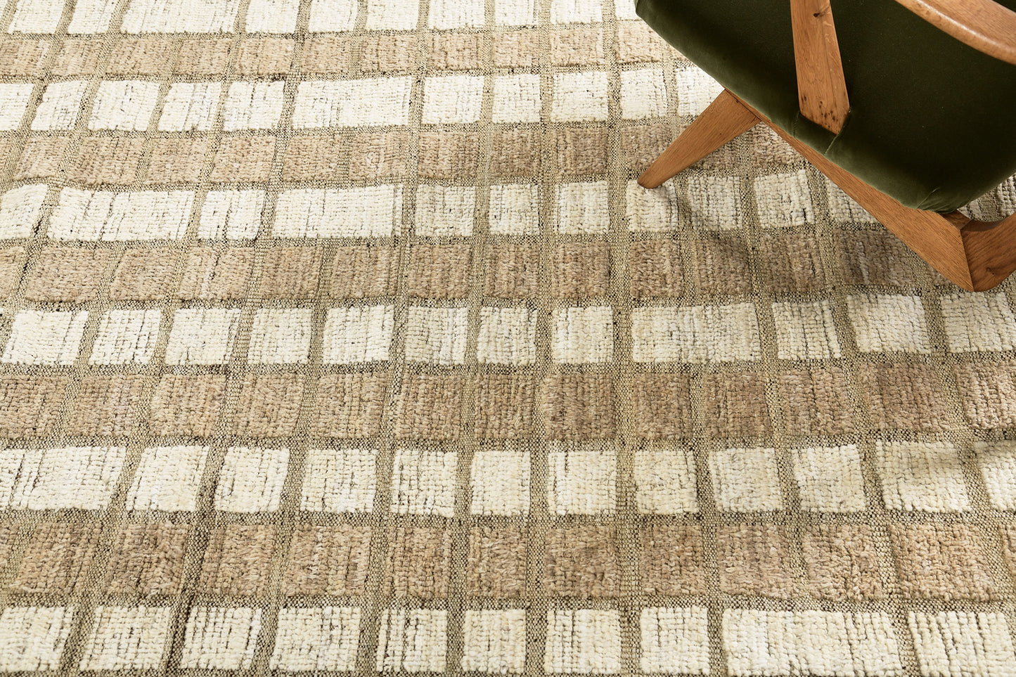 Modern Rug Image 6336 Lumiyy, Kust Collection